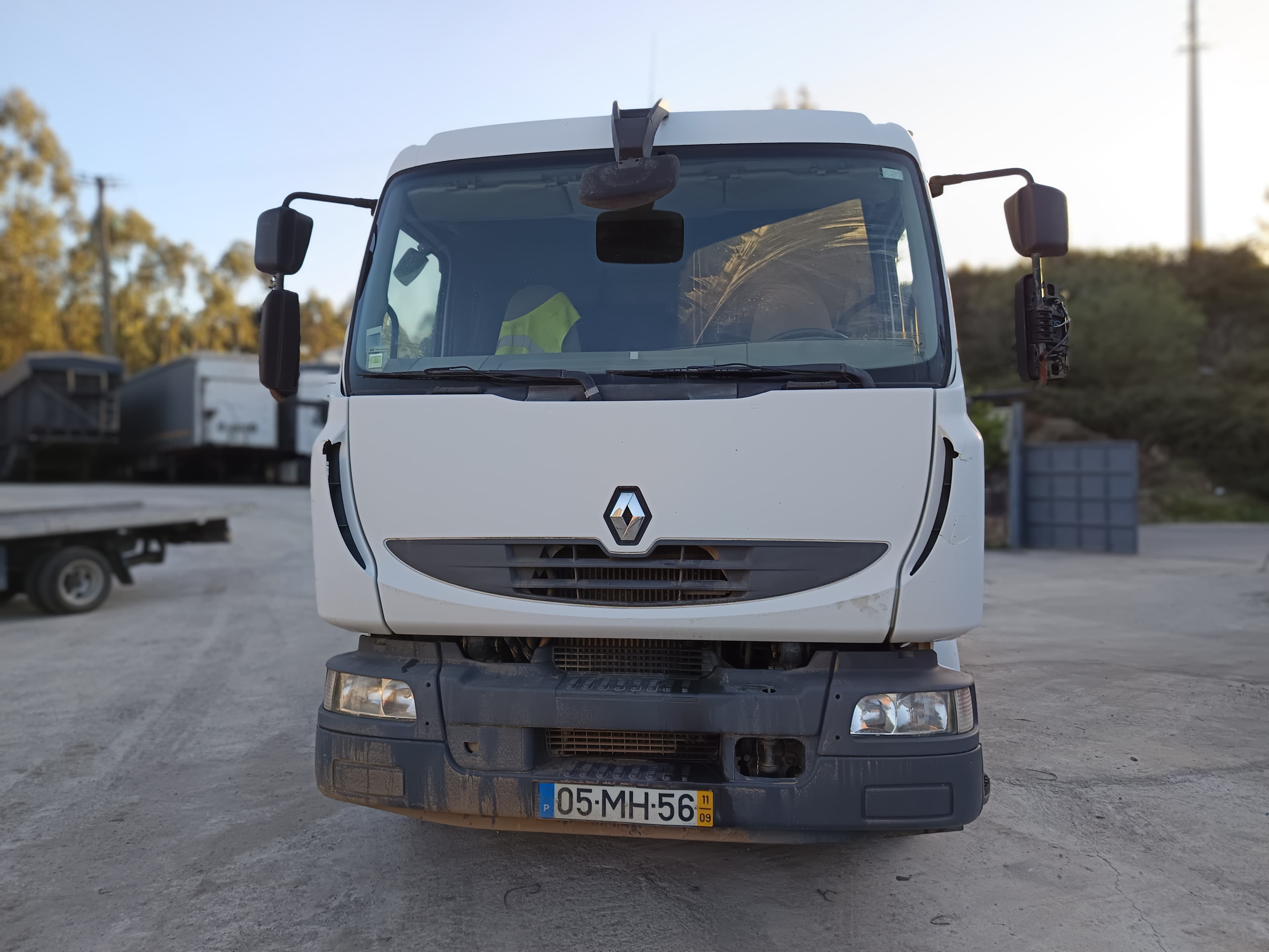 Renault 270 · Ano 2011 — imagem 2
