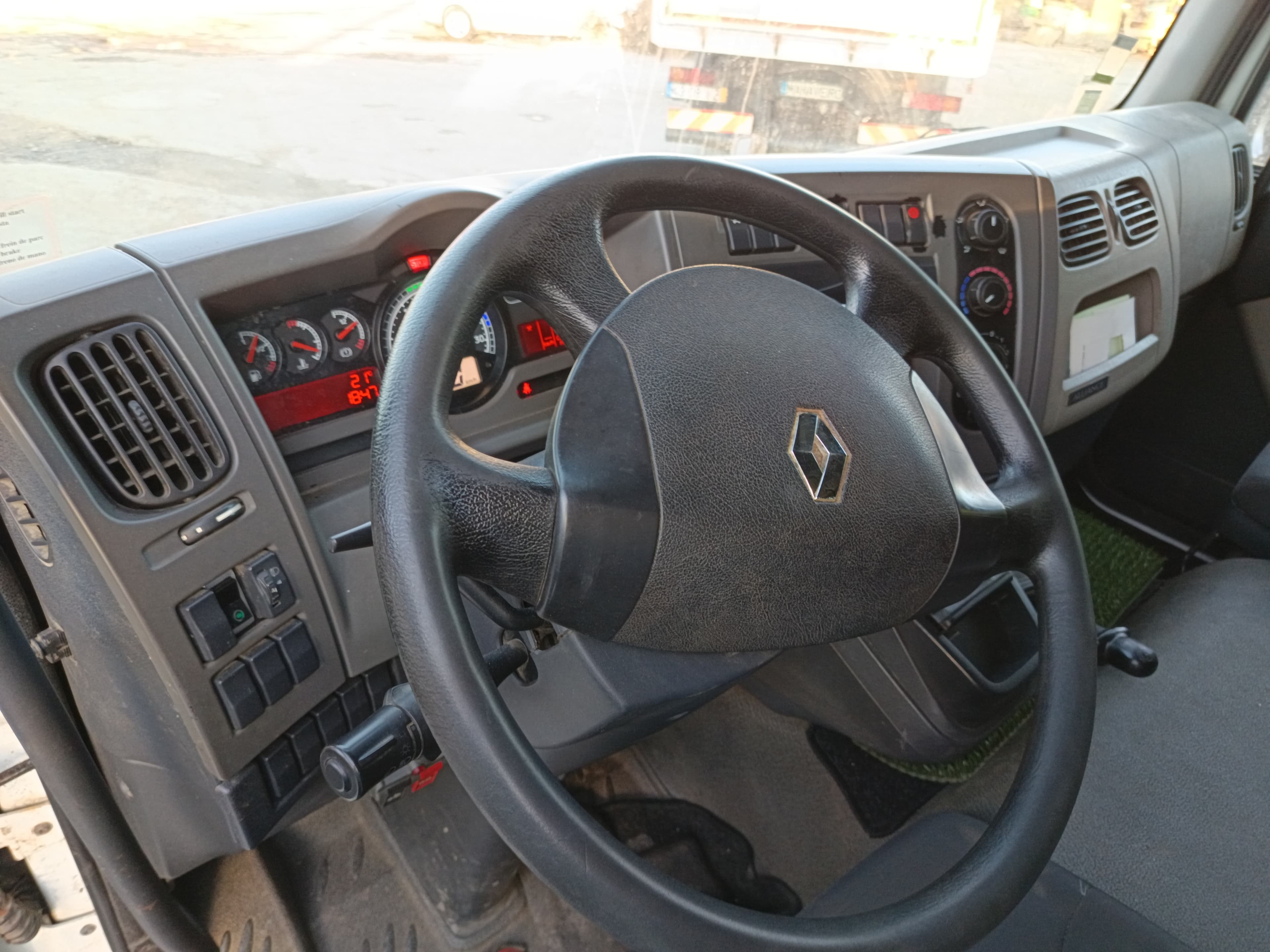 Renault 270 · Ano 2011 — imagem 27