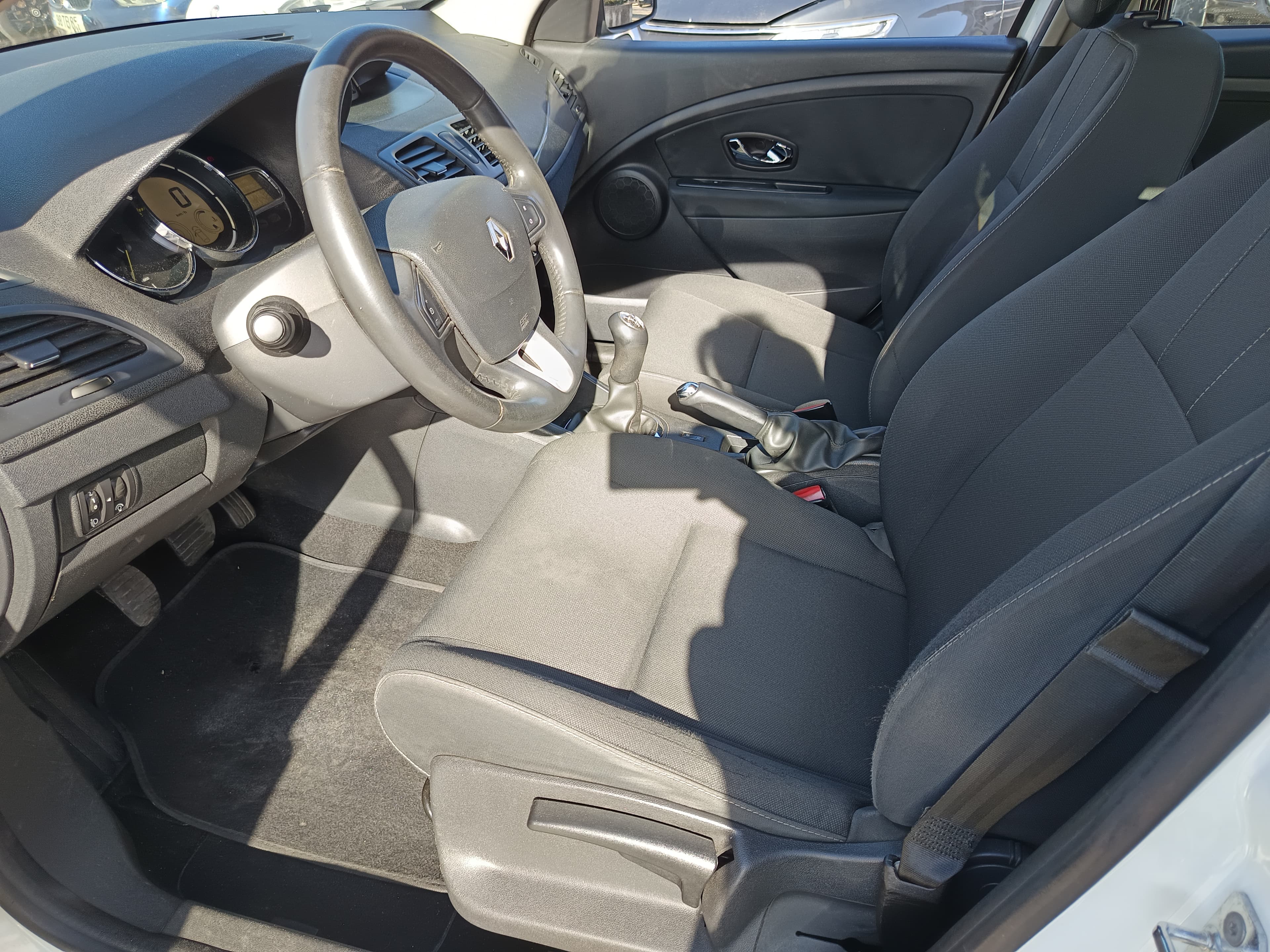 Renault Mégane · Ano 2013 — imagem 32