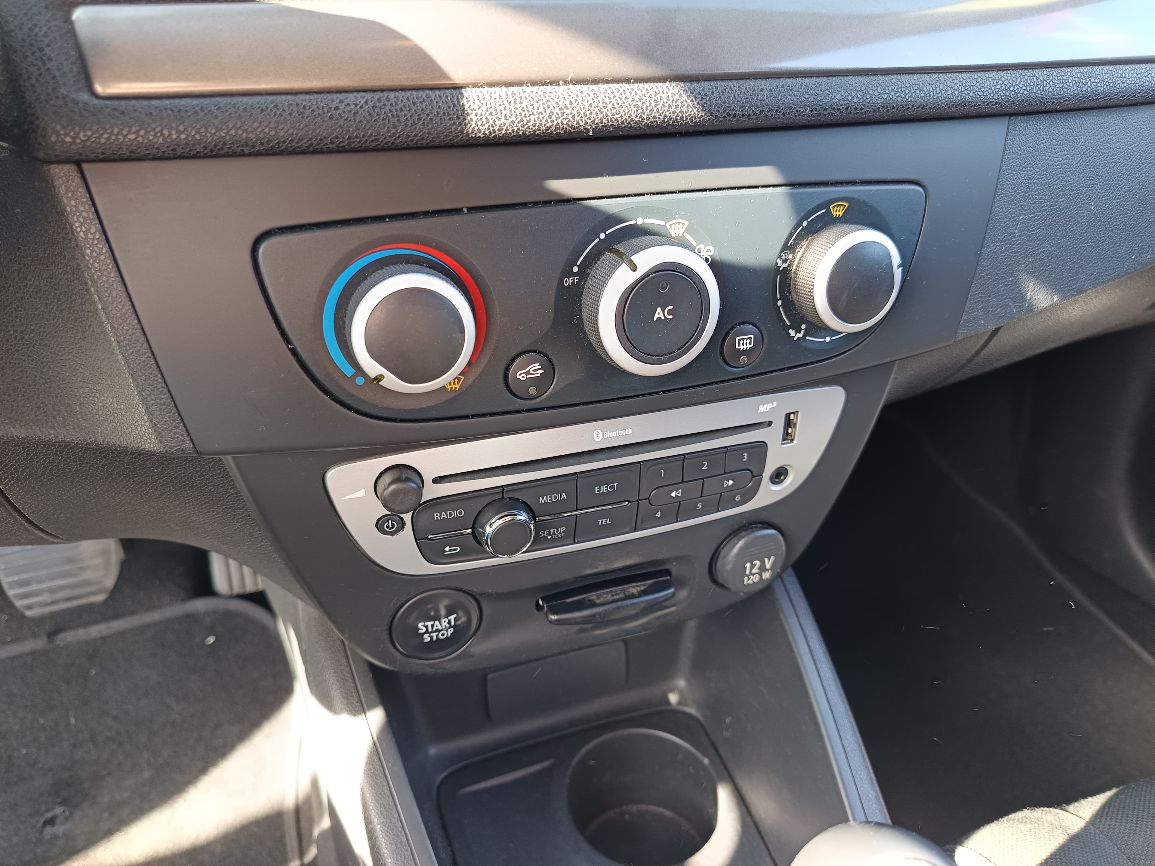 Renault Mégane · Ano 2013 — imagem 36