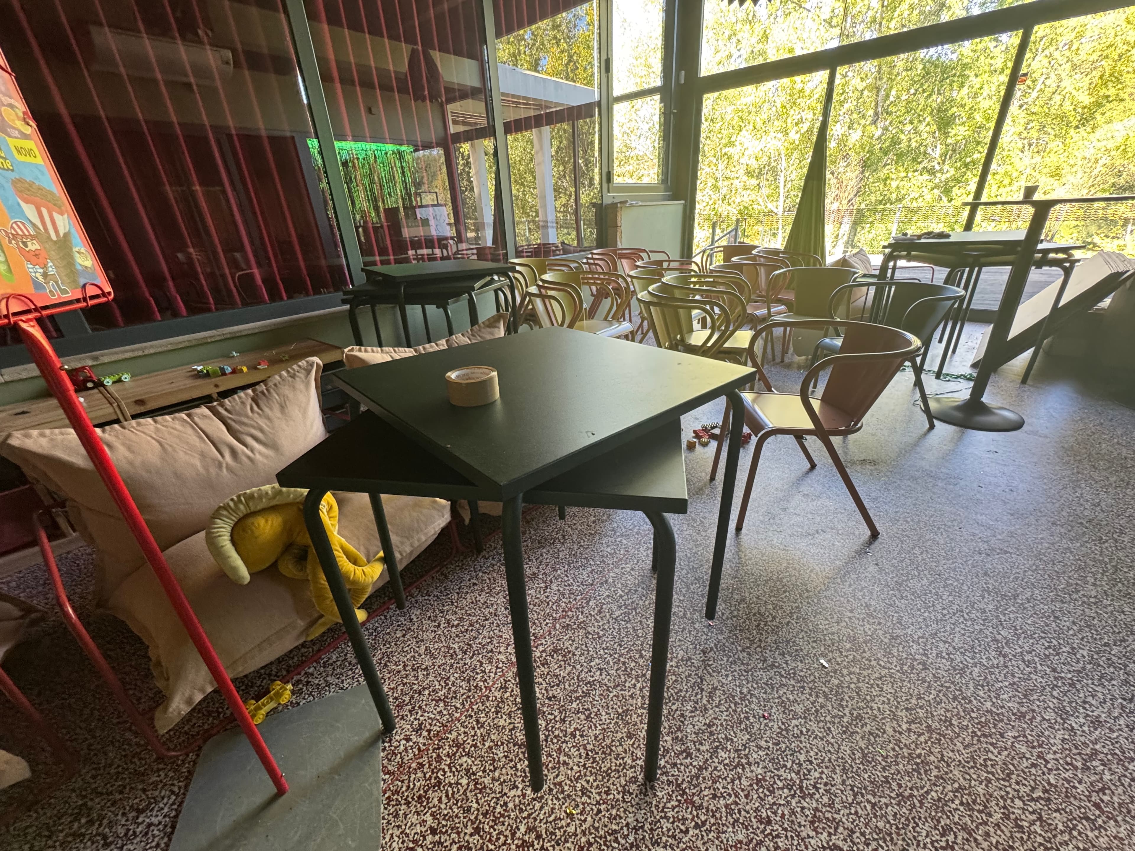 Furniture and Decoration — image 2
