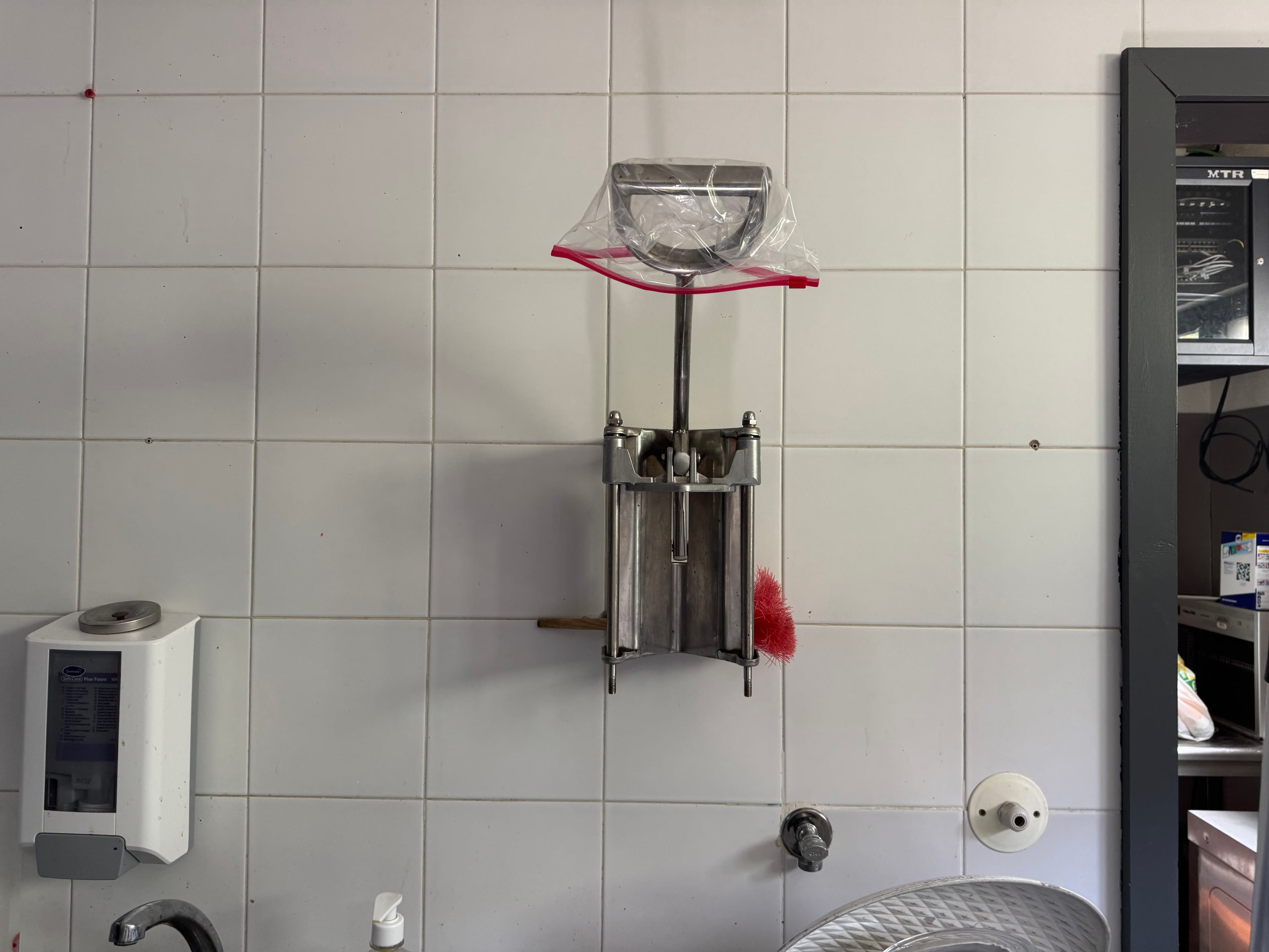 Equipamentos e Mobiliário de Cozinha — imagem 12