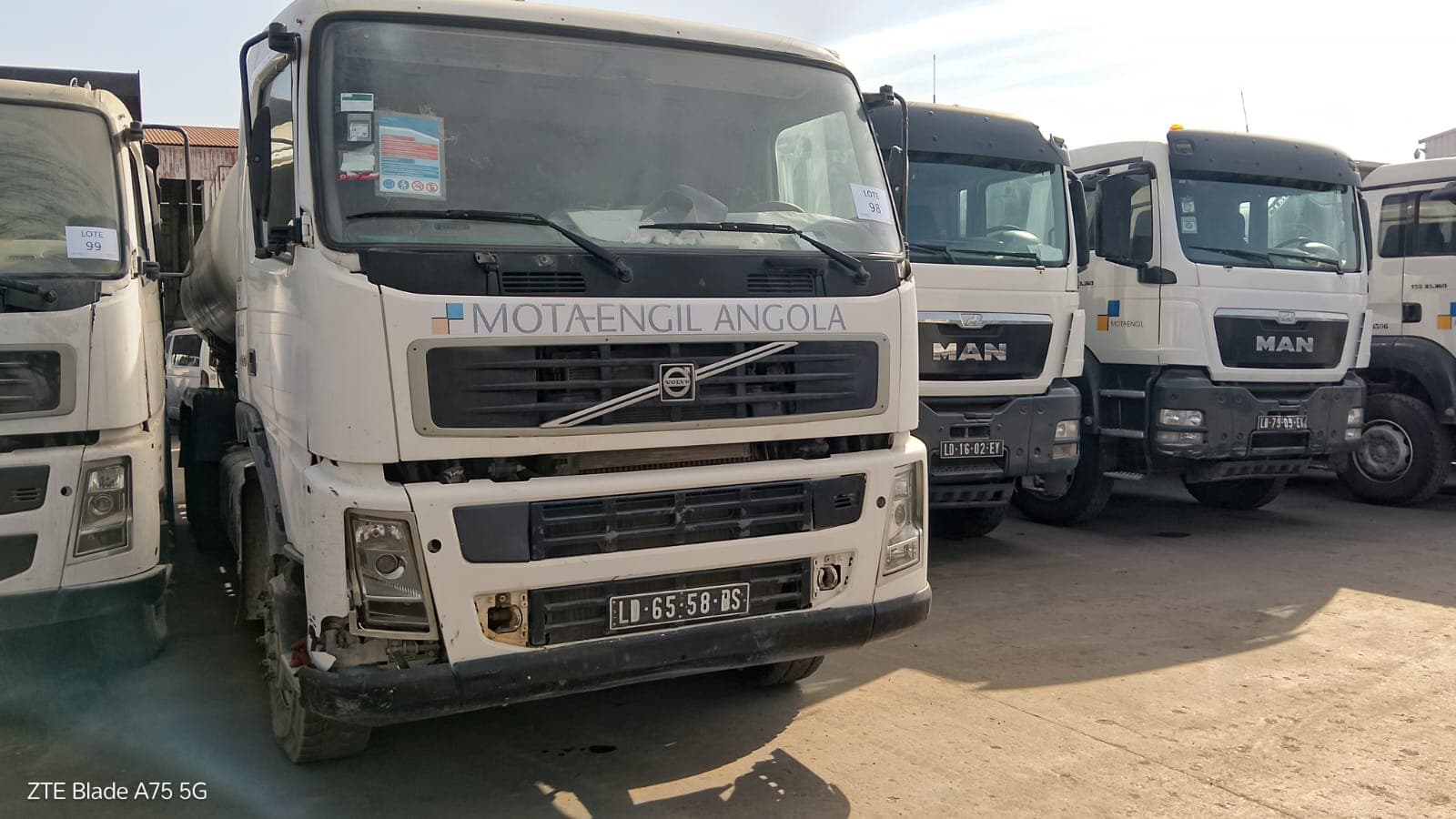 Auto-Tanque de Água 15 M3  VOLVO  FM 13-400 6x4 — imagem 3