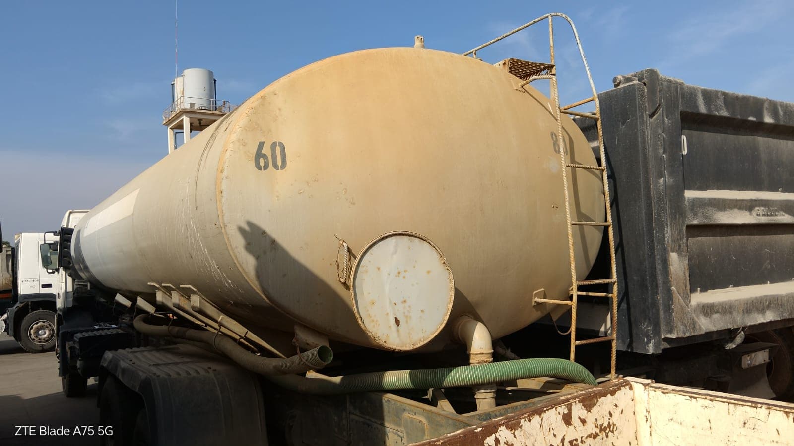 Auto-Tanque de Água 15 M3  VOLVO  FM 13-400 6x4 — imagem 4