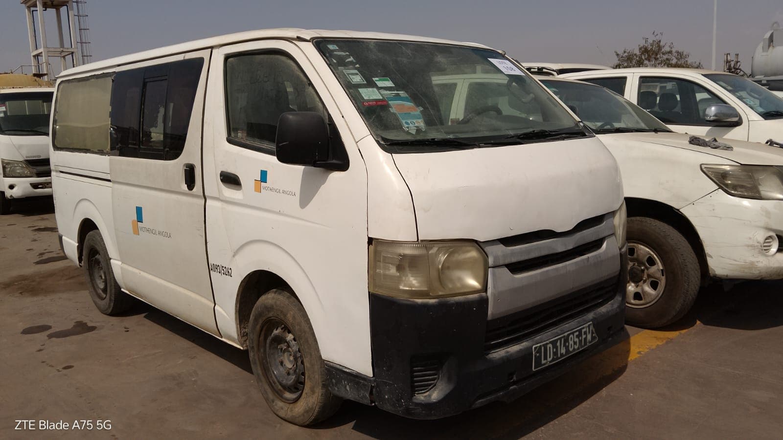 Mini-Autocarro TOYOTA HIACE 15 LUGARES 2.5 MT — imagem 6