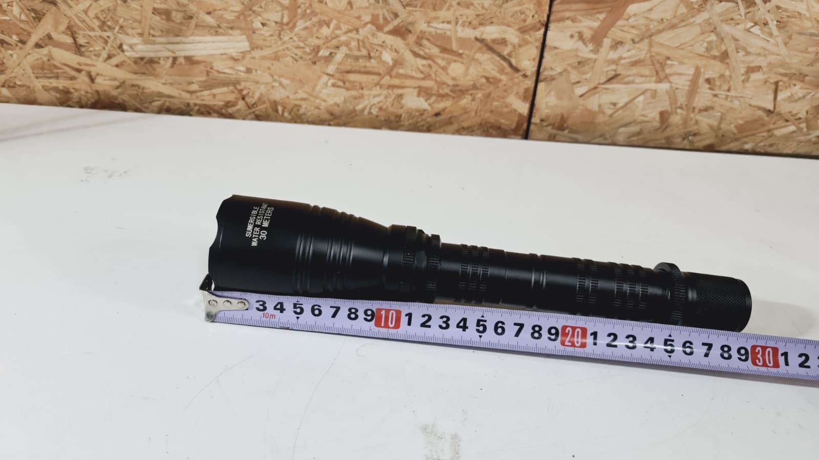 LED Flashlight — image 3
