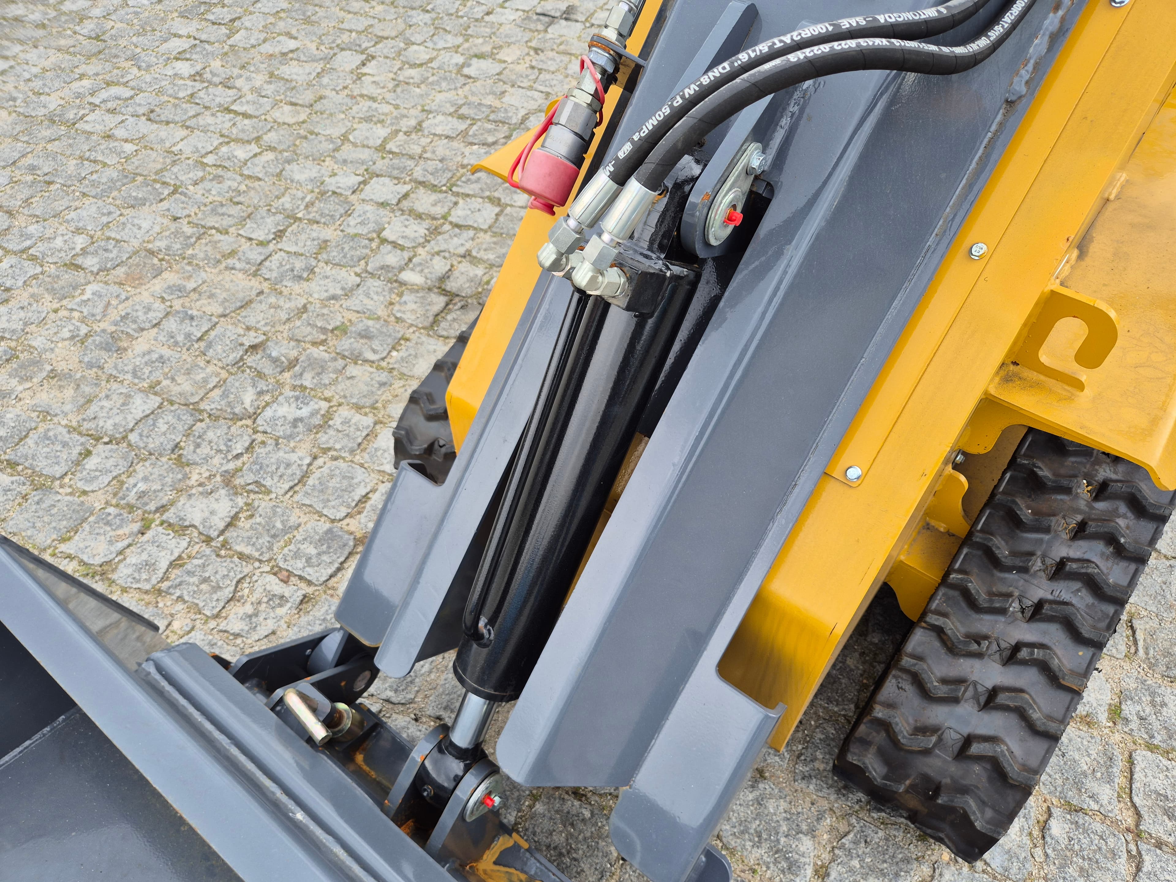 Mini Giratória Machpro MP-S805 · Ano 2025 — imagem 8