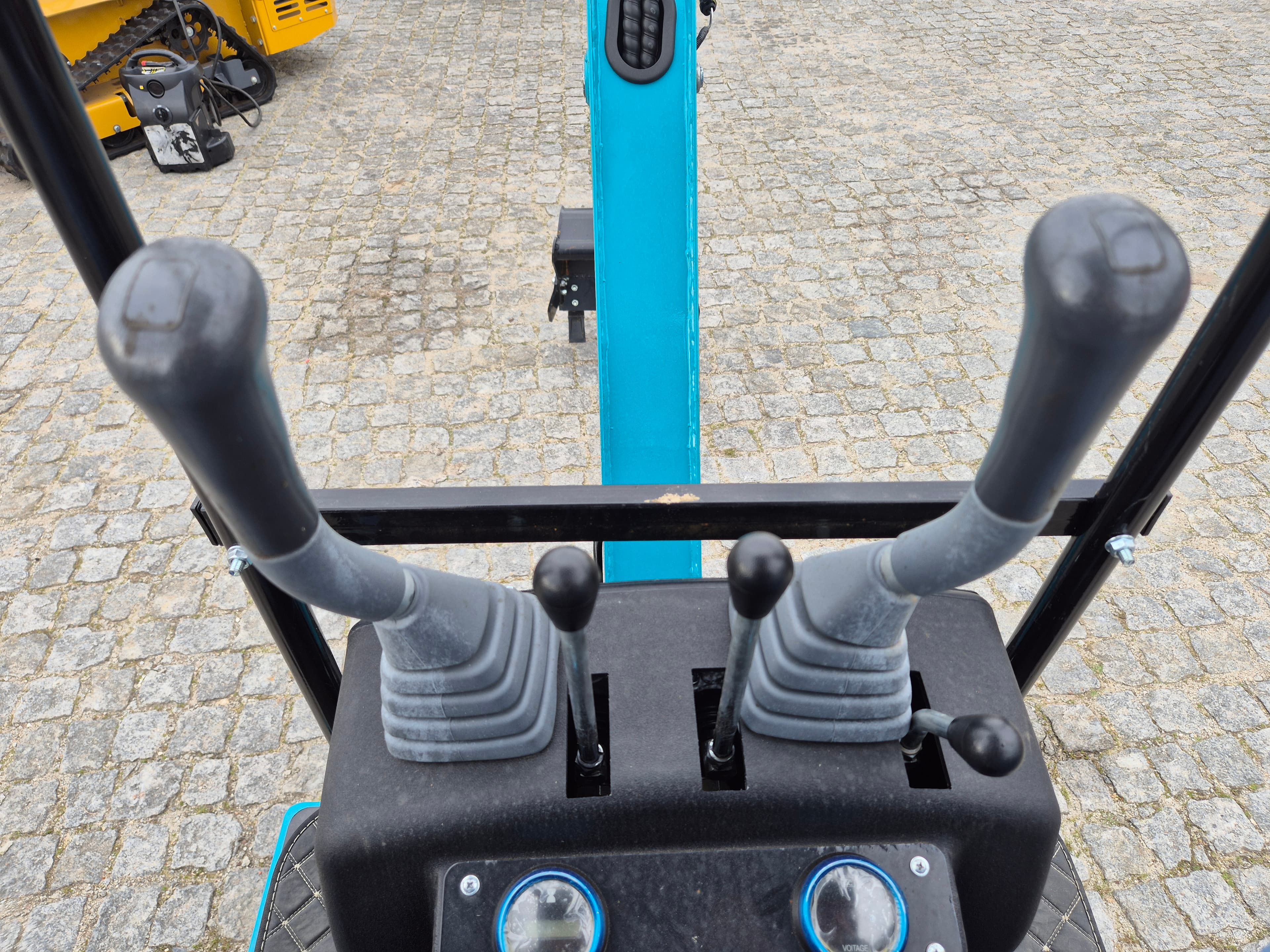 Mini Giratória JPC KV12 · Ano 2025 — imagem 17