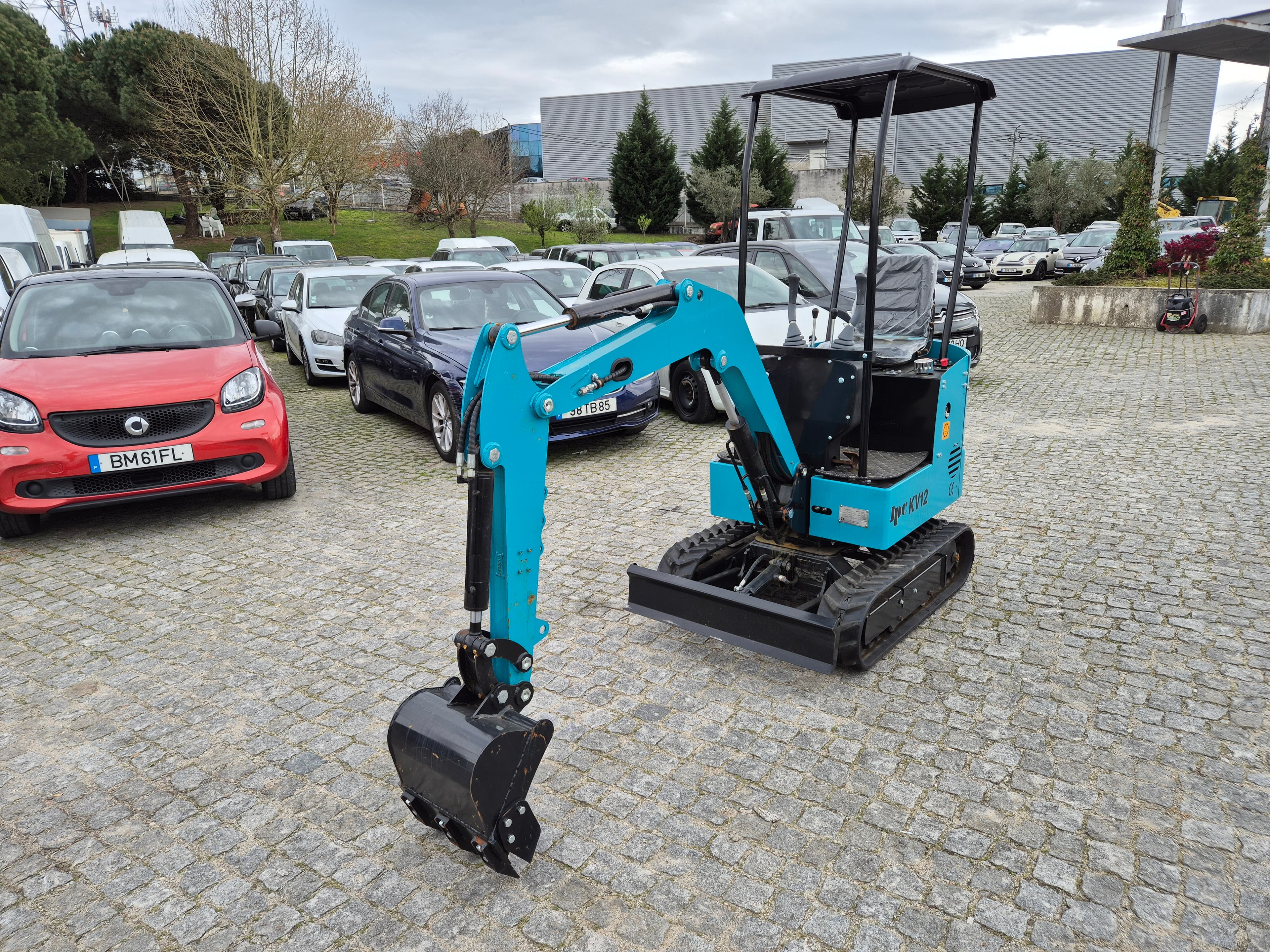 Mini Giratória JPC KV12 · Ano 2025 — imagem 3
