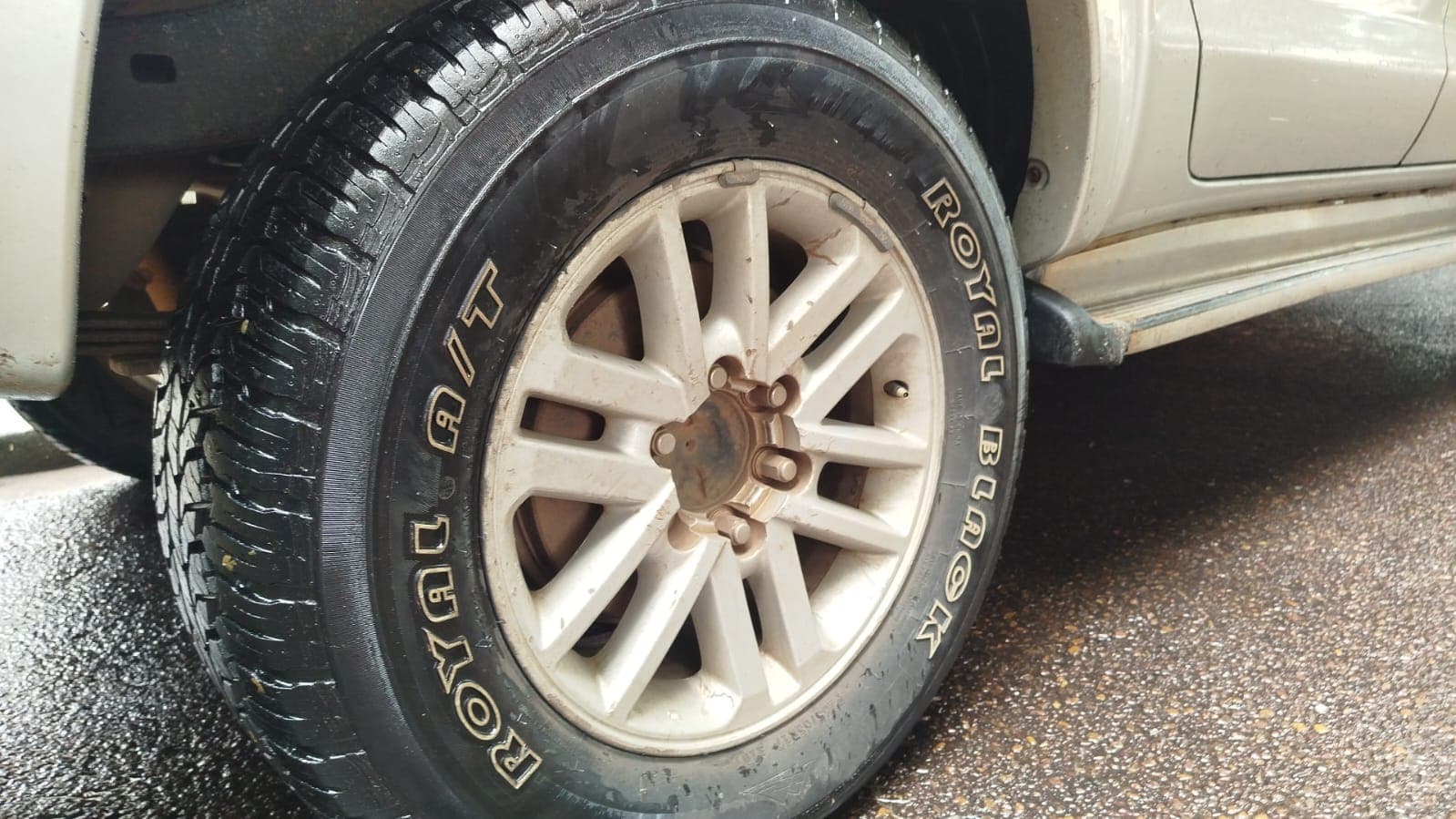 Toyota/Hilux D4D_ 3,10m - 2011 — imagem 8