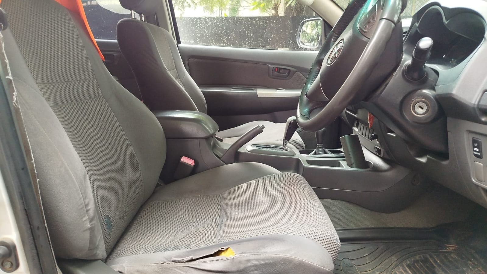 Toyota/Hilux D4D_ 3,10m - 2011 — imagem 4