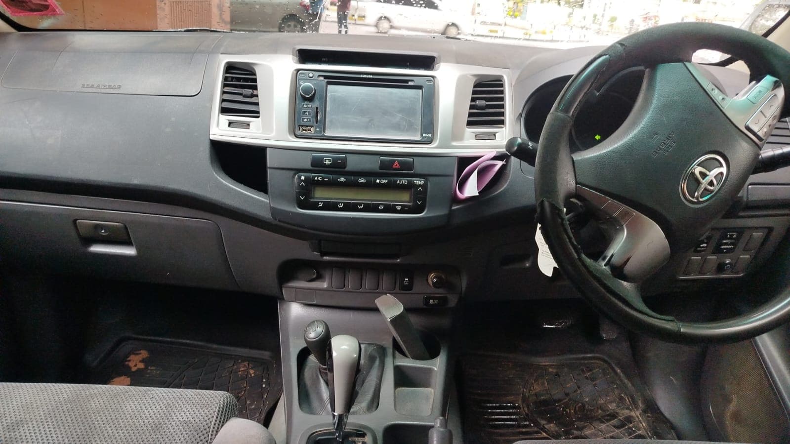 Toyota/Hilux D4D_ 3,10m - 2011 — imagem 12