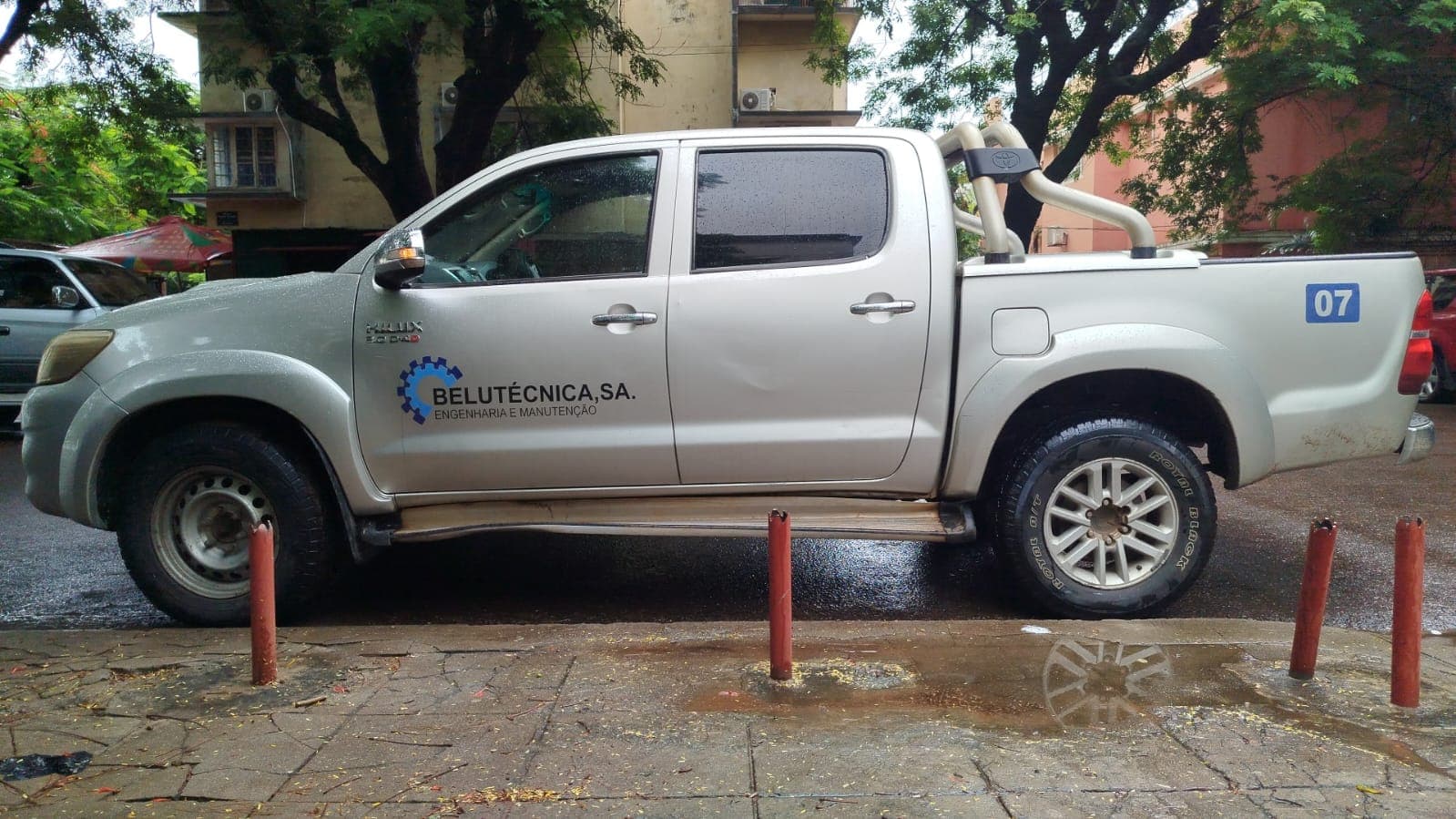 Toyota/Hilux D4D_ 3,10m - 2011 — imagem 3