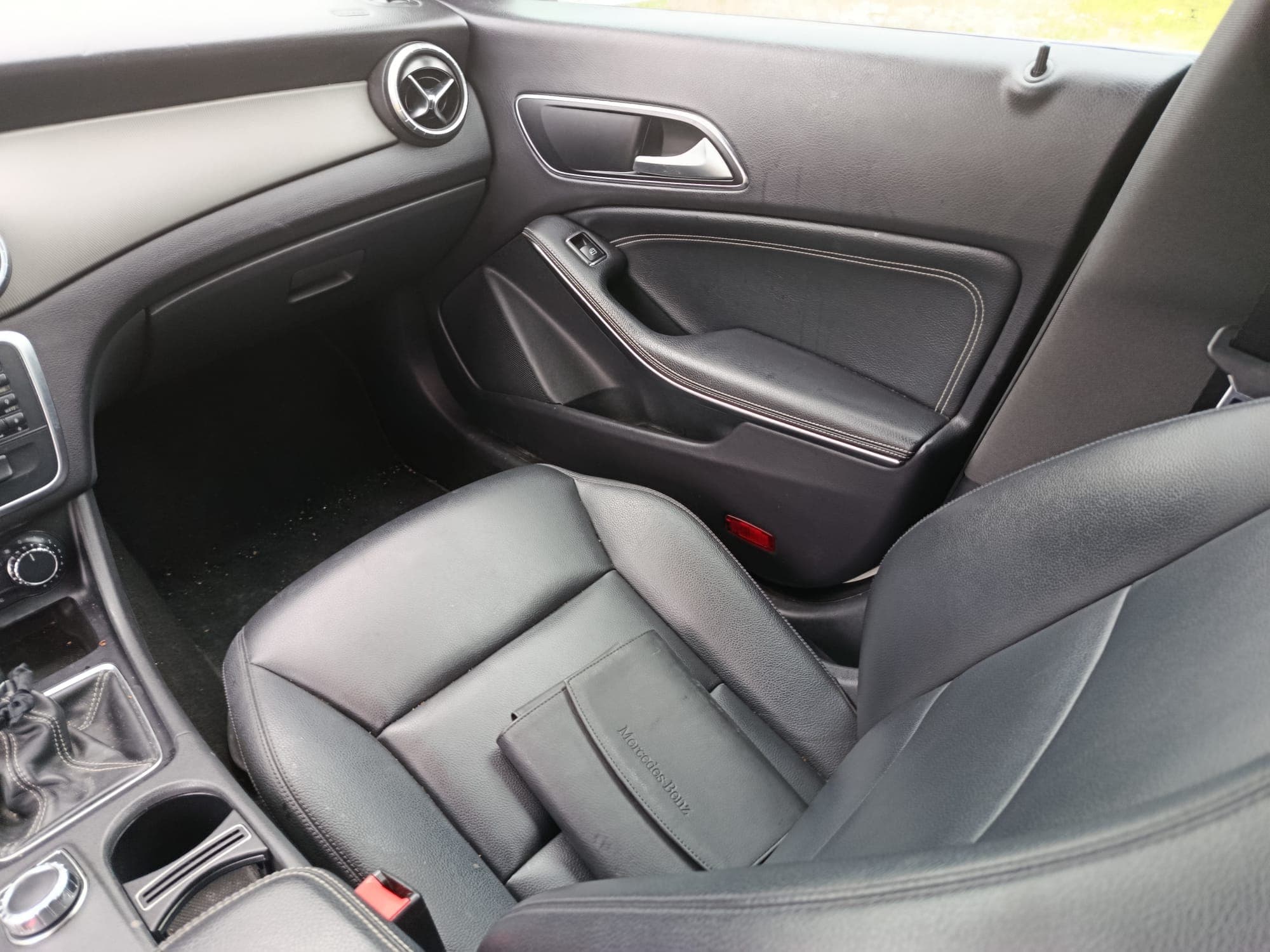 Mercedes-Benz CLA 200 AMG Sport · Ano 2013 — imagem 12
