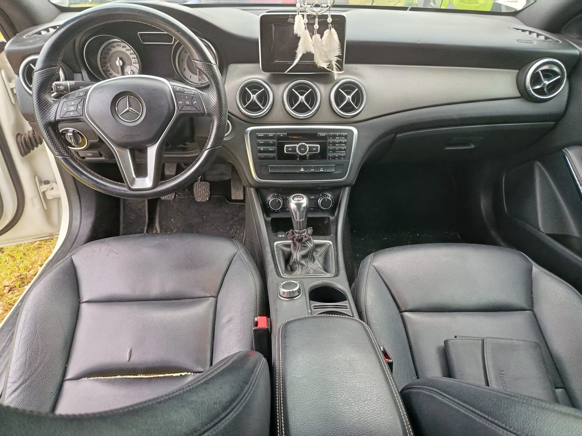 Mercedes-Benz CLA 200 AMG Sport · Ano 2013 — imagem 15