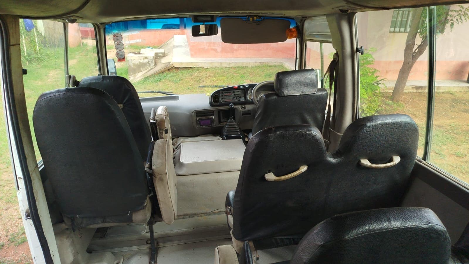 Toyota/Coaster - 2001 — image 7
