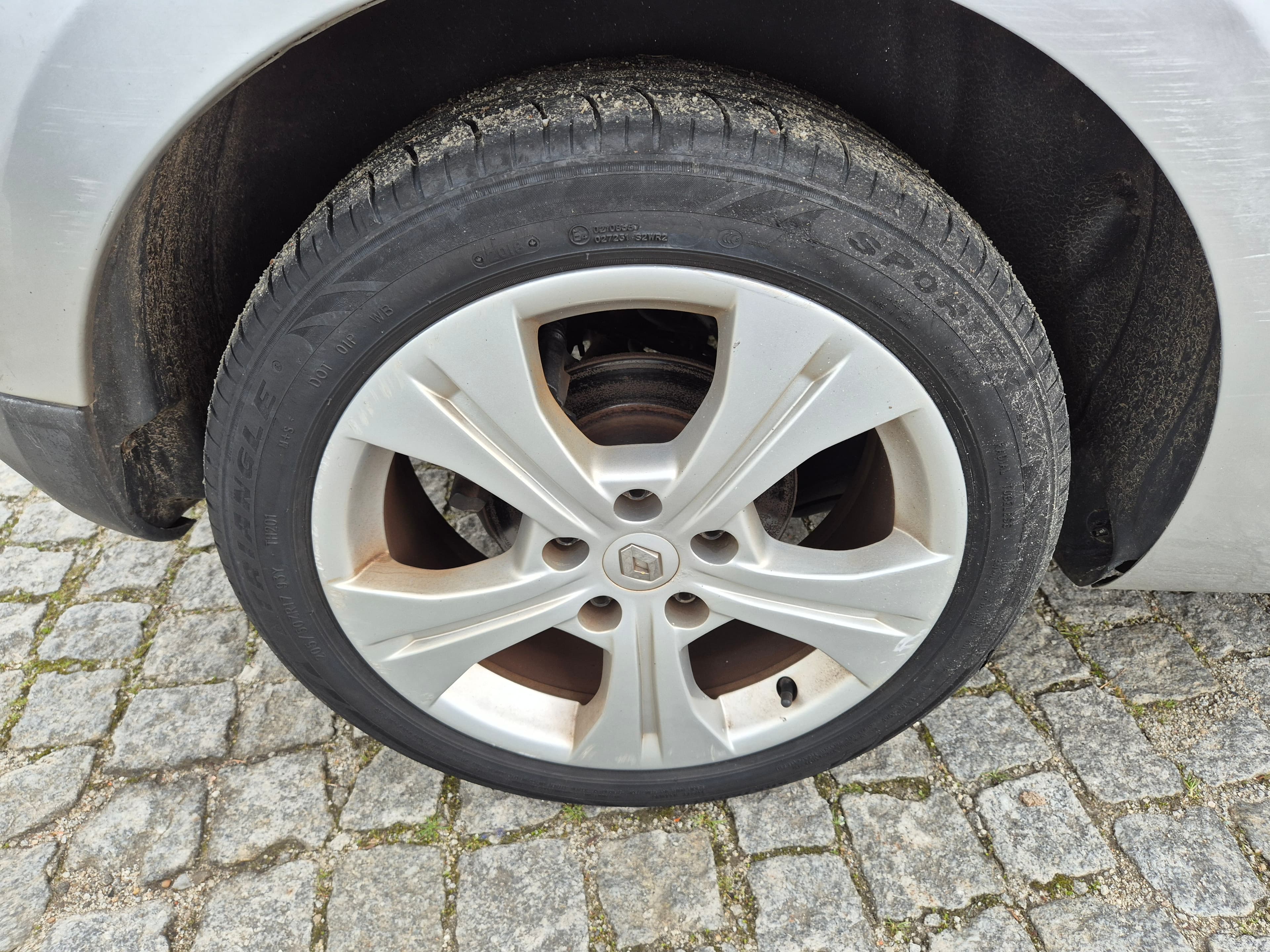 Renault Mégane · Ano 2011 — imagem 10