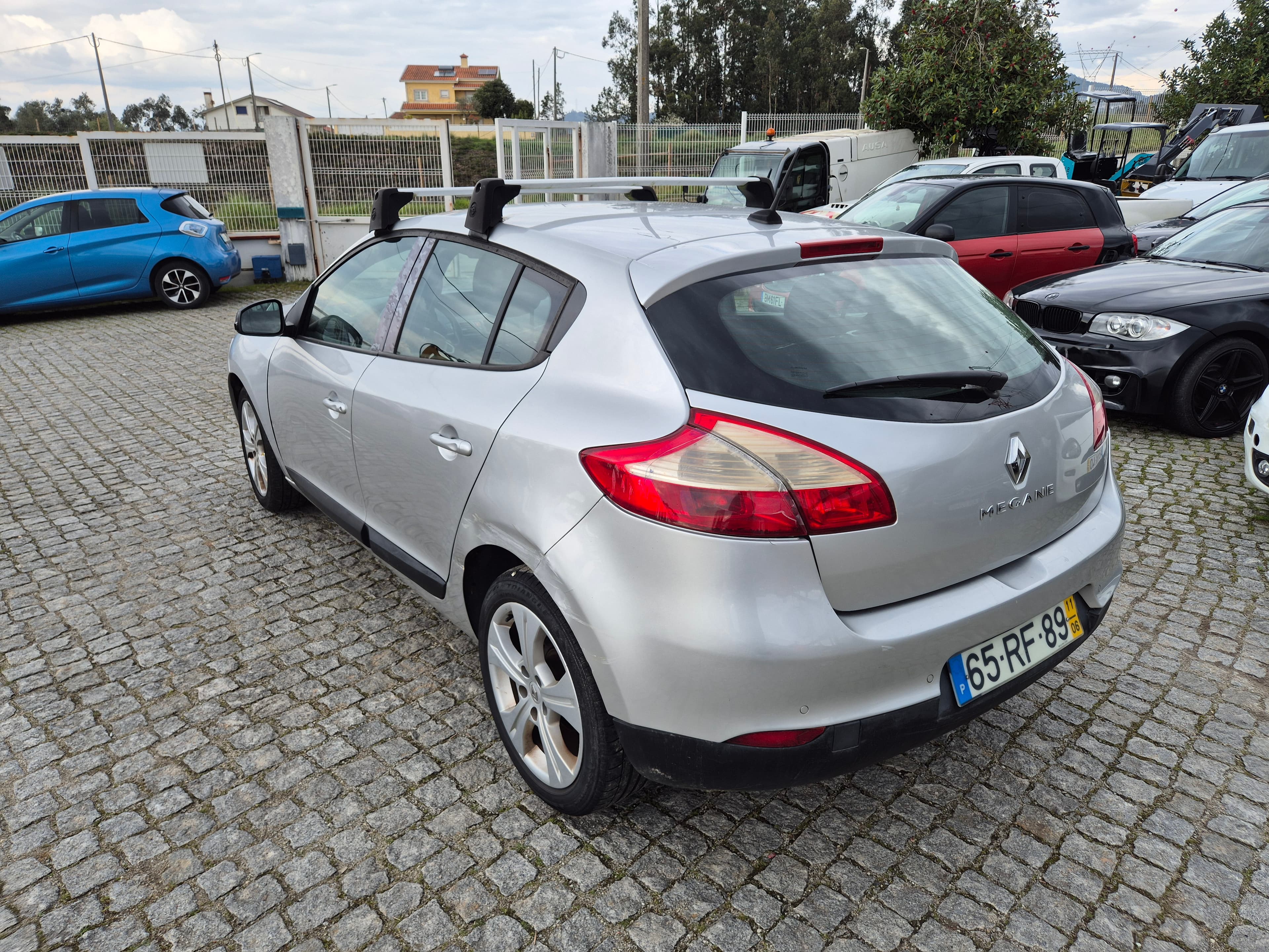 Renault Mégane · Ano 2011 — imagem 4