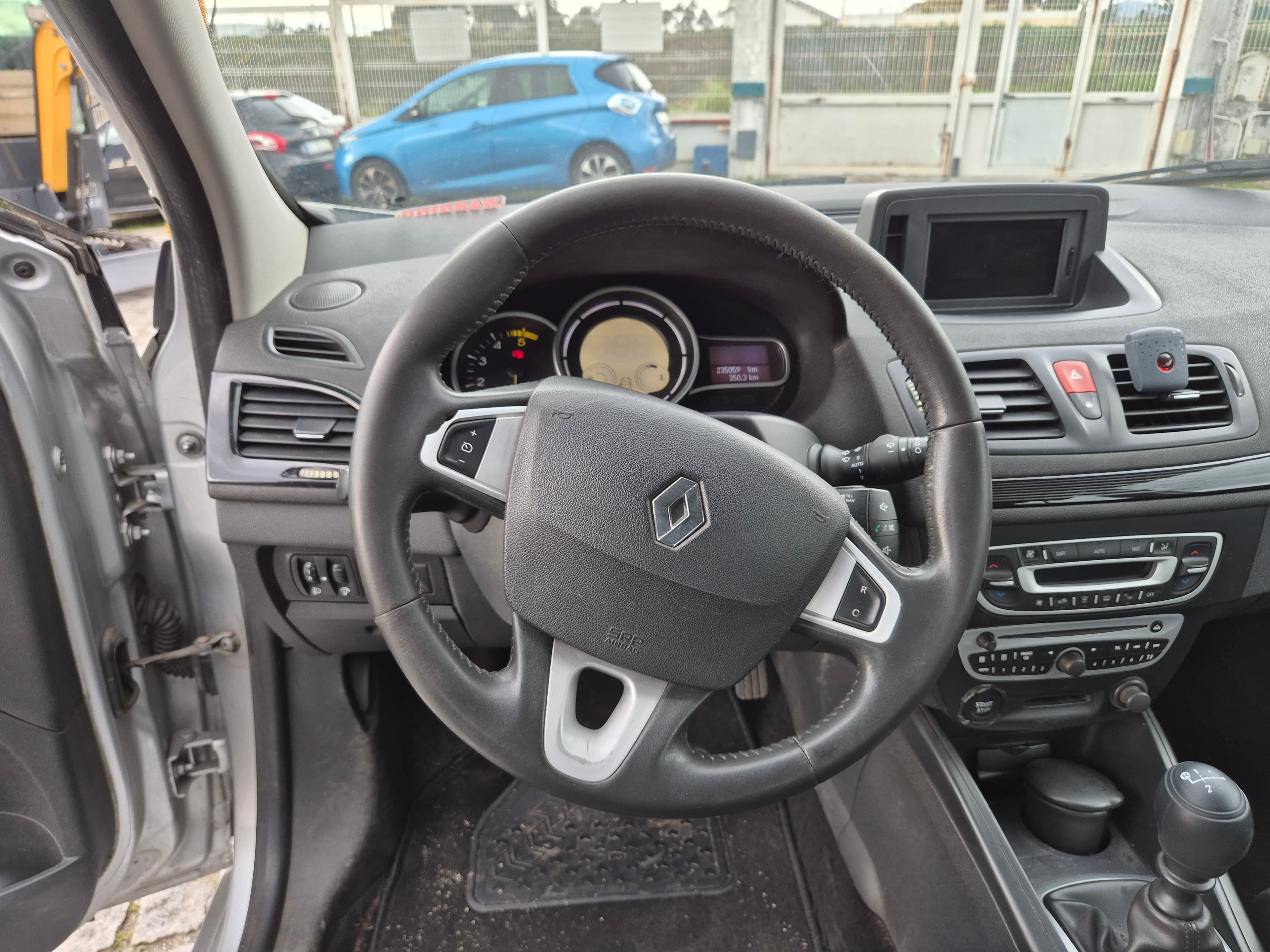 Renault Mégane · Ano 2011 — imagem 32
