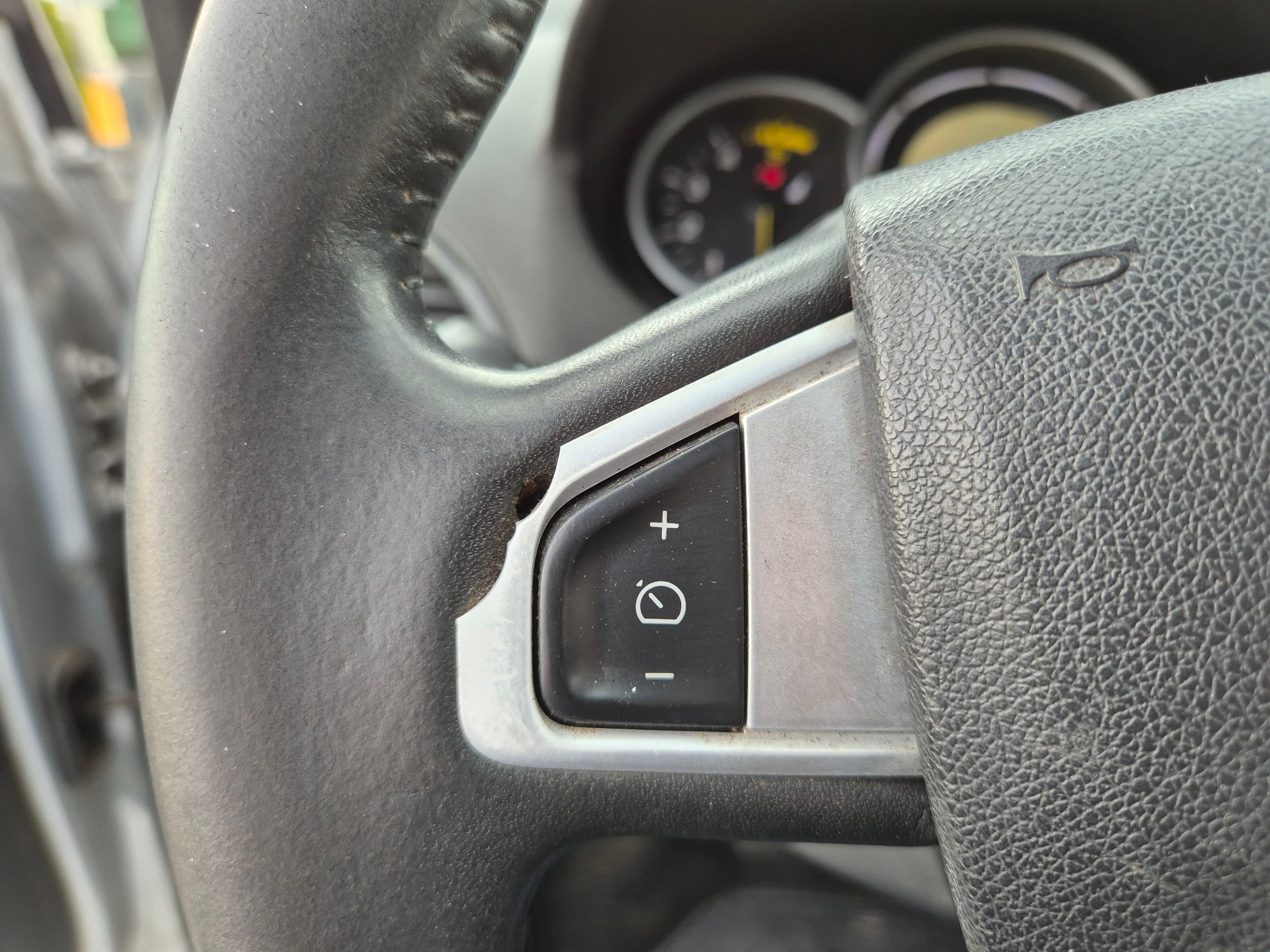 Renault Mégane · Ano 2011 — imagem 38