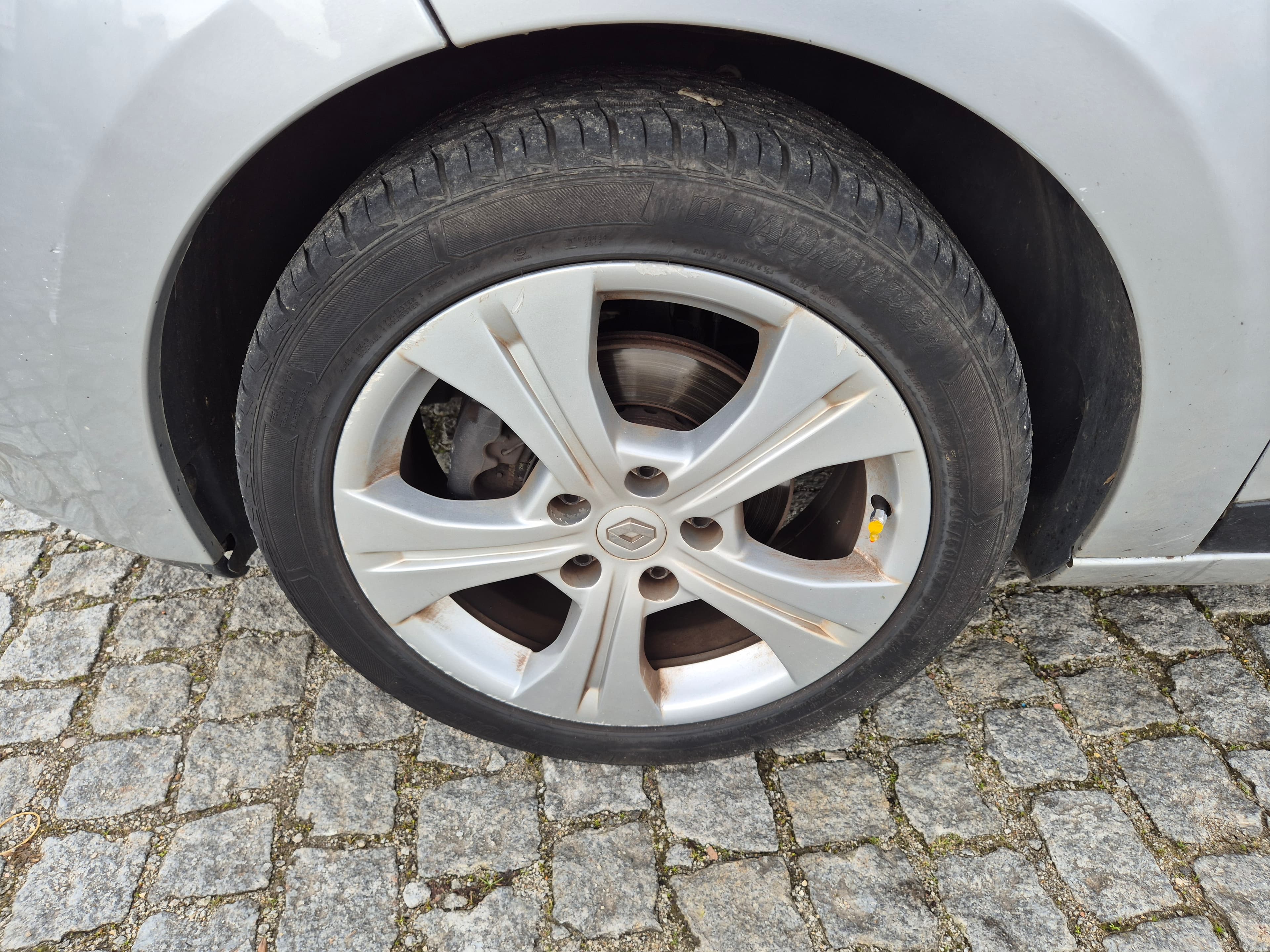 Renault Mégane · Ano 2011 — imagem 8