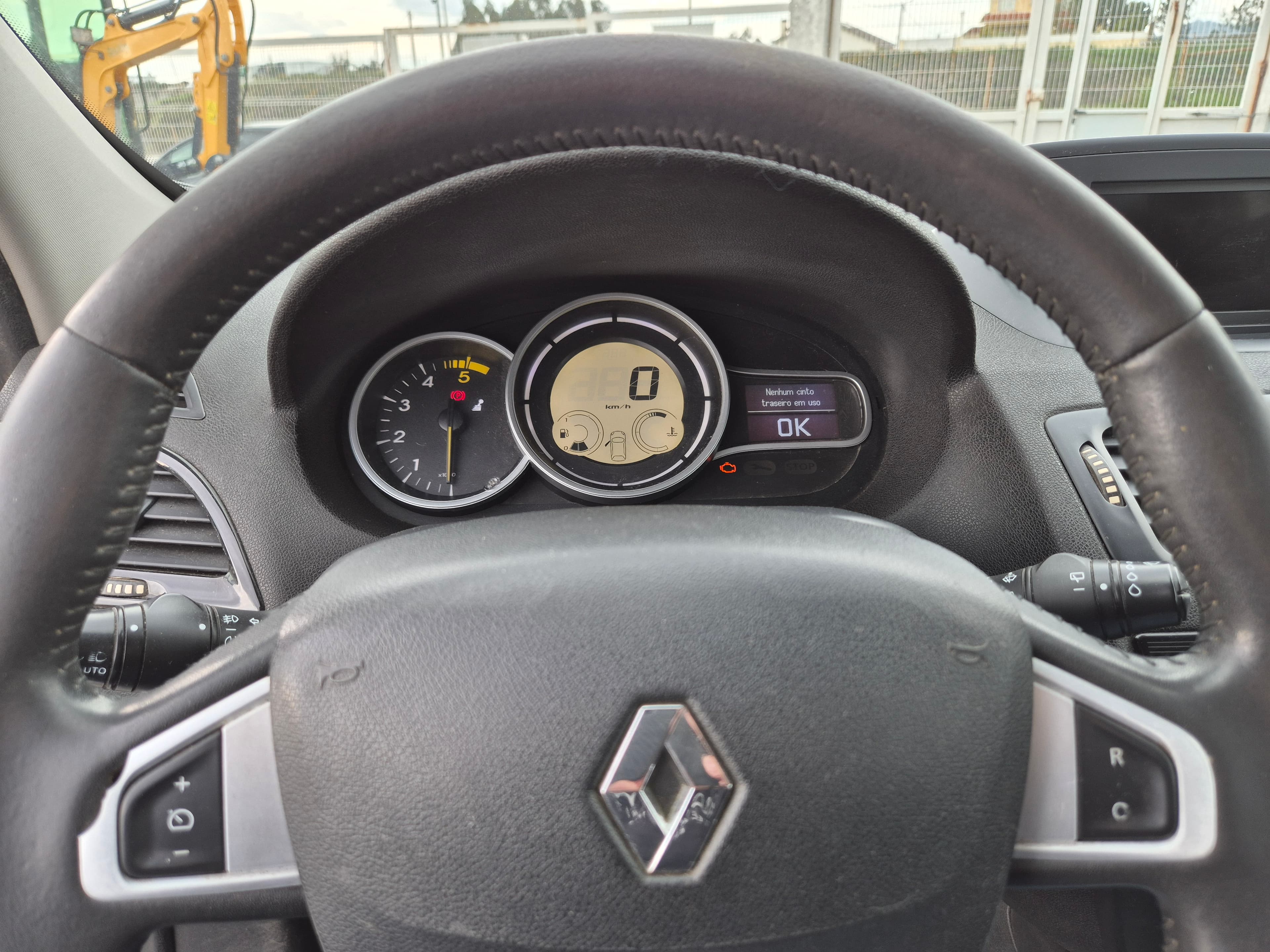Renault Mégane · Ano 2011 — imagem 35
