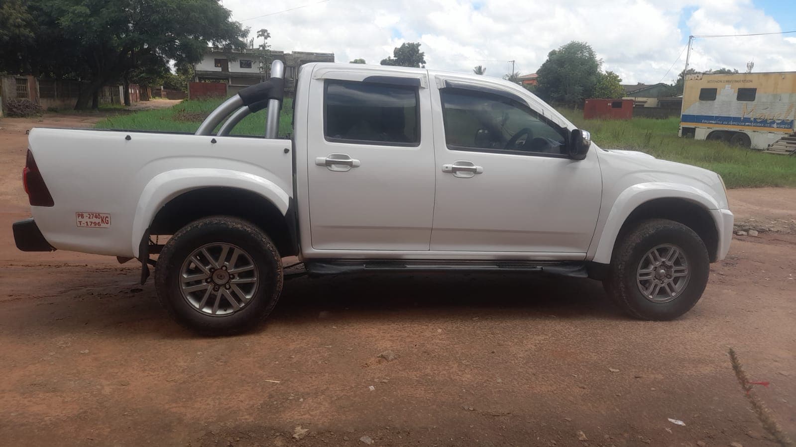 Isuzu/KB300D - 3.025 - 2010 — imagem 8