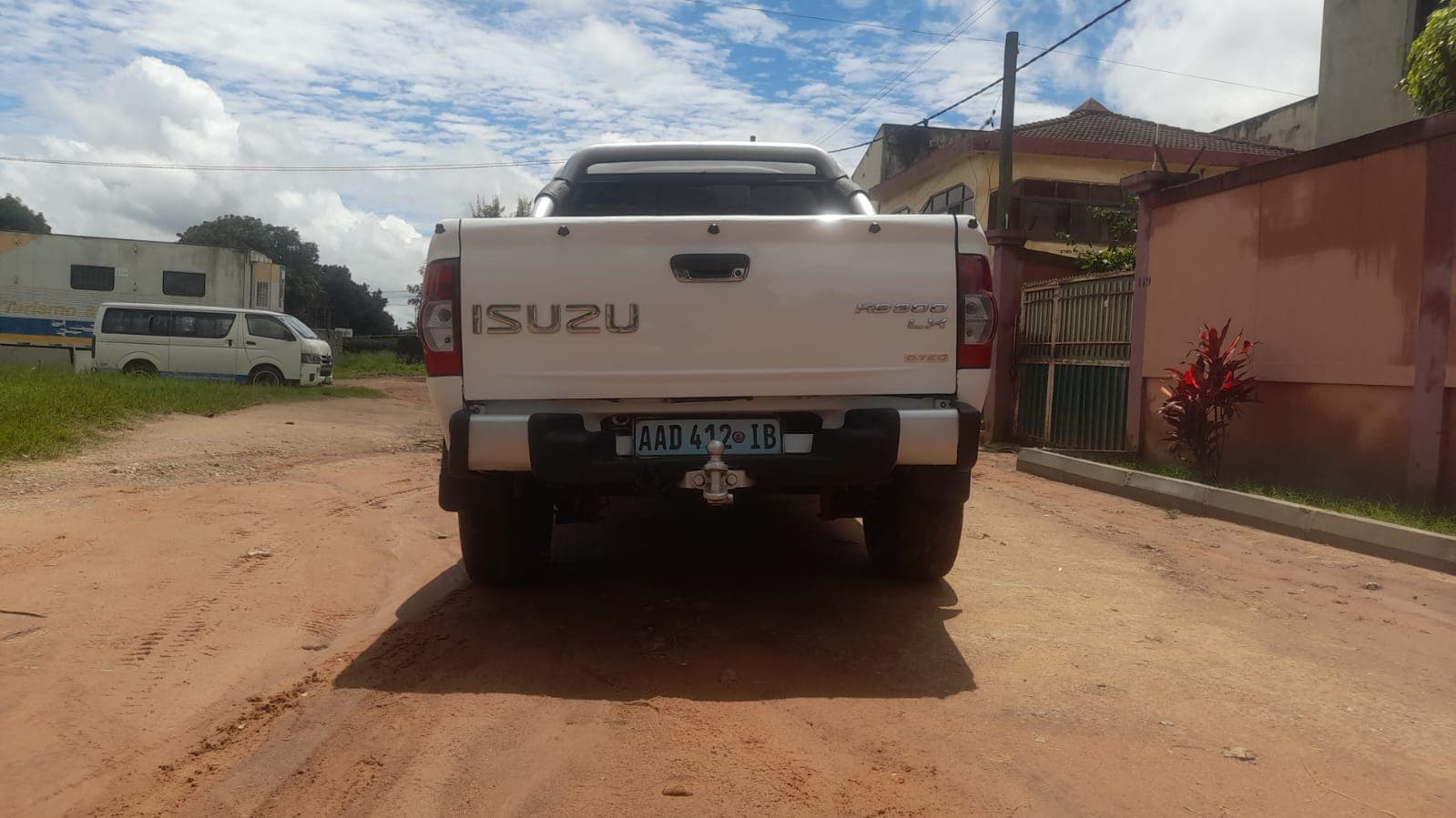 Isuzu/KB300D - 3.025 - 2010 — imagem 6
