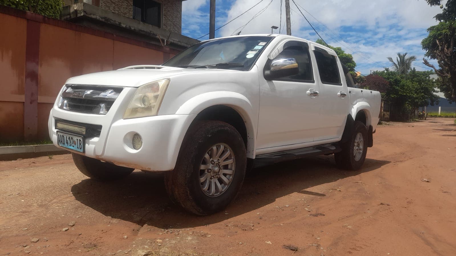 Isuzu/KB300D - 3.025 - 2010 — imagem 3