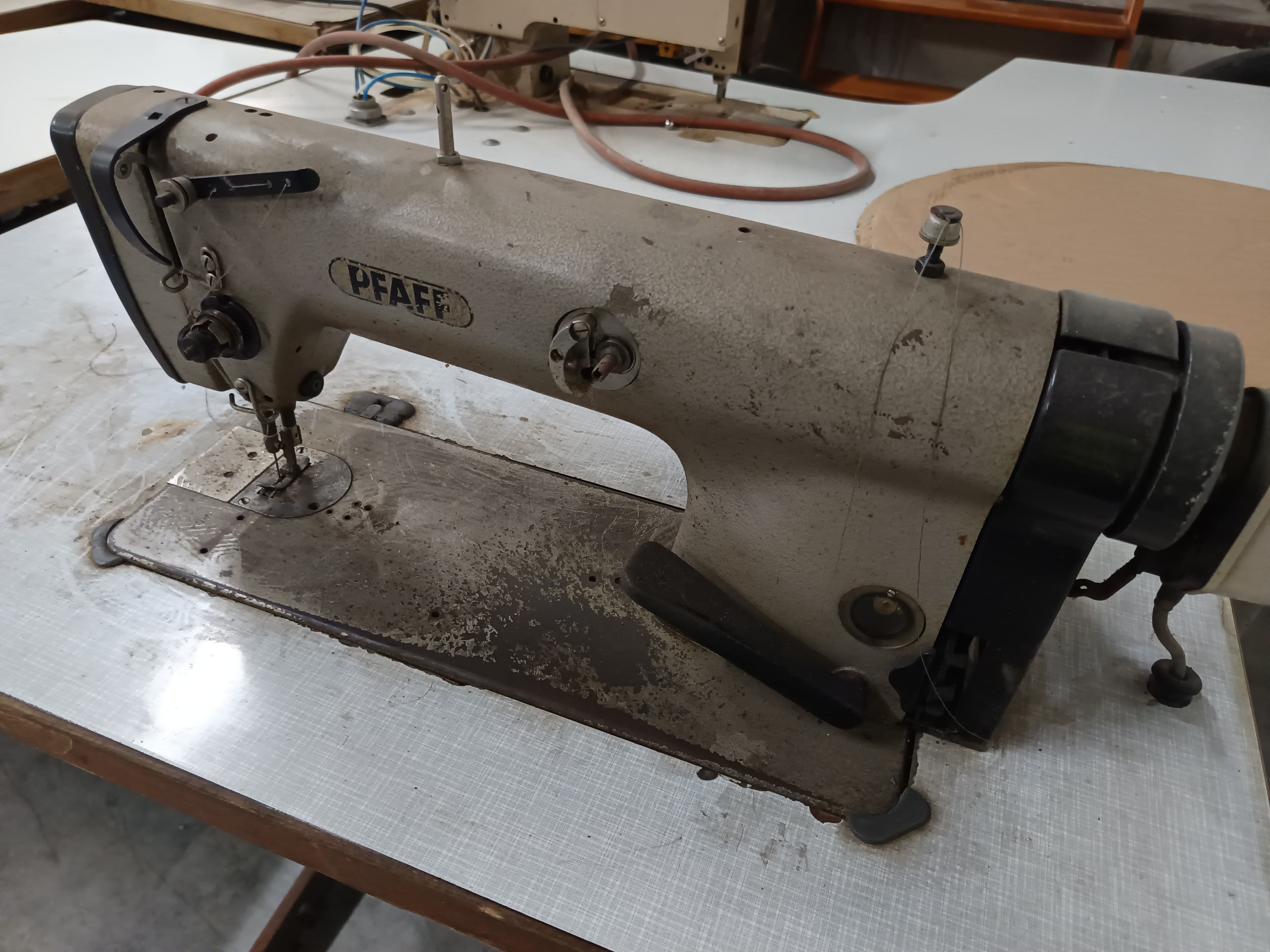 Máquina de Costura Pfaff — imagem 2