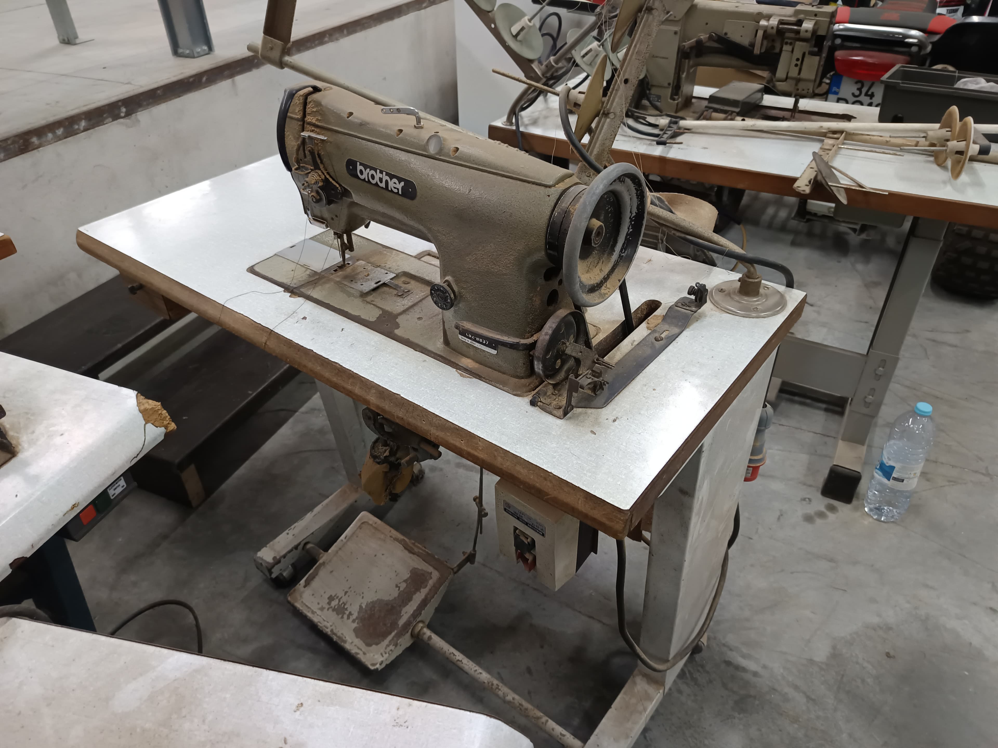 Máquina de Costura Brother — imagem 1