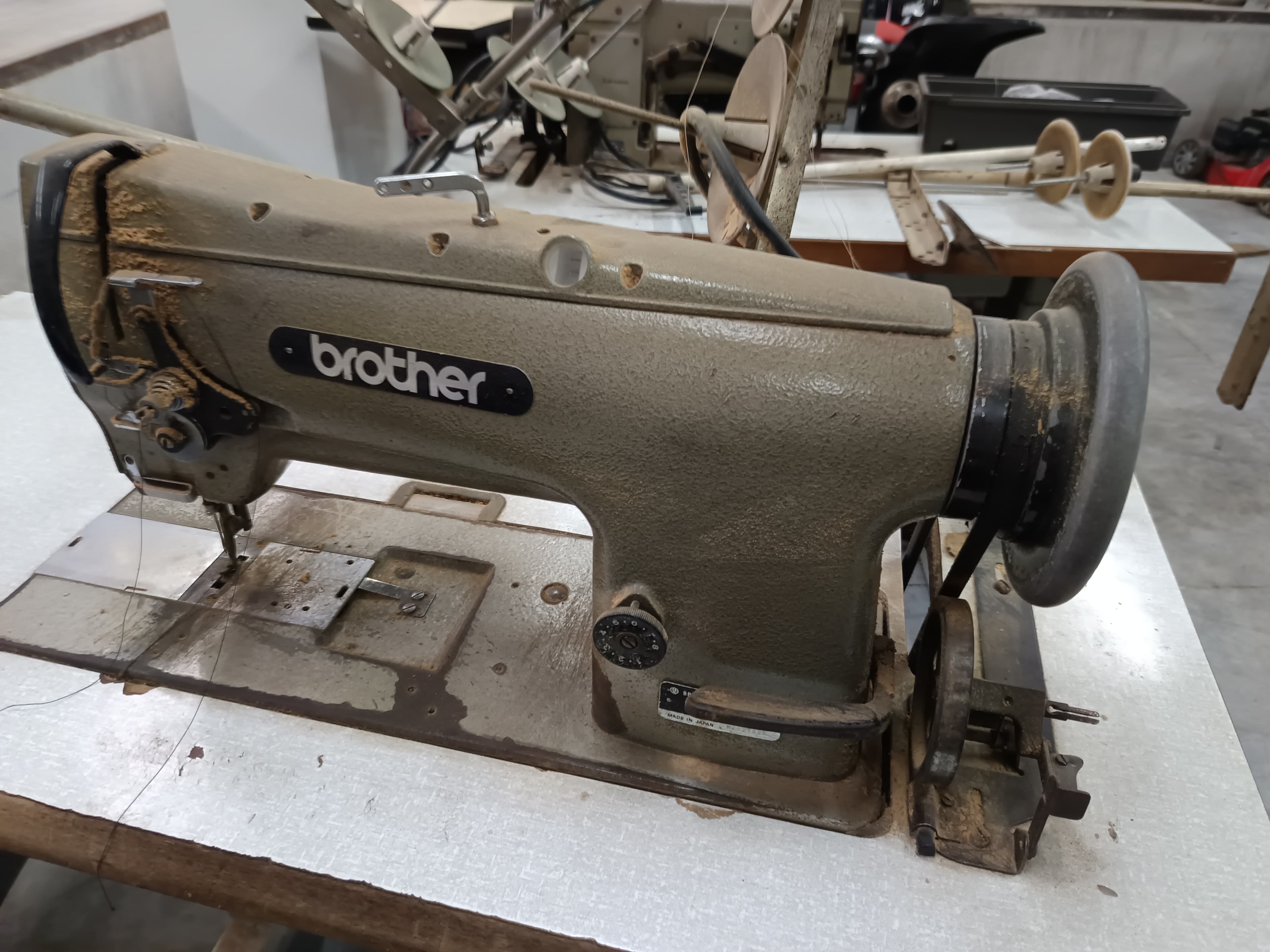 Máquina de Costura Brother — imagem 3
