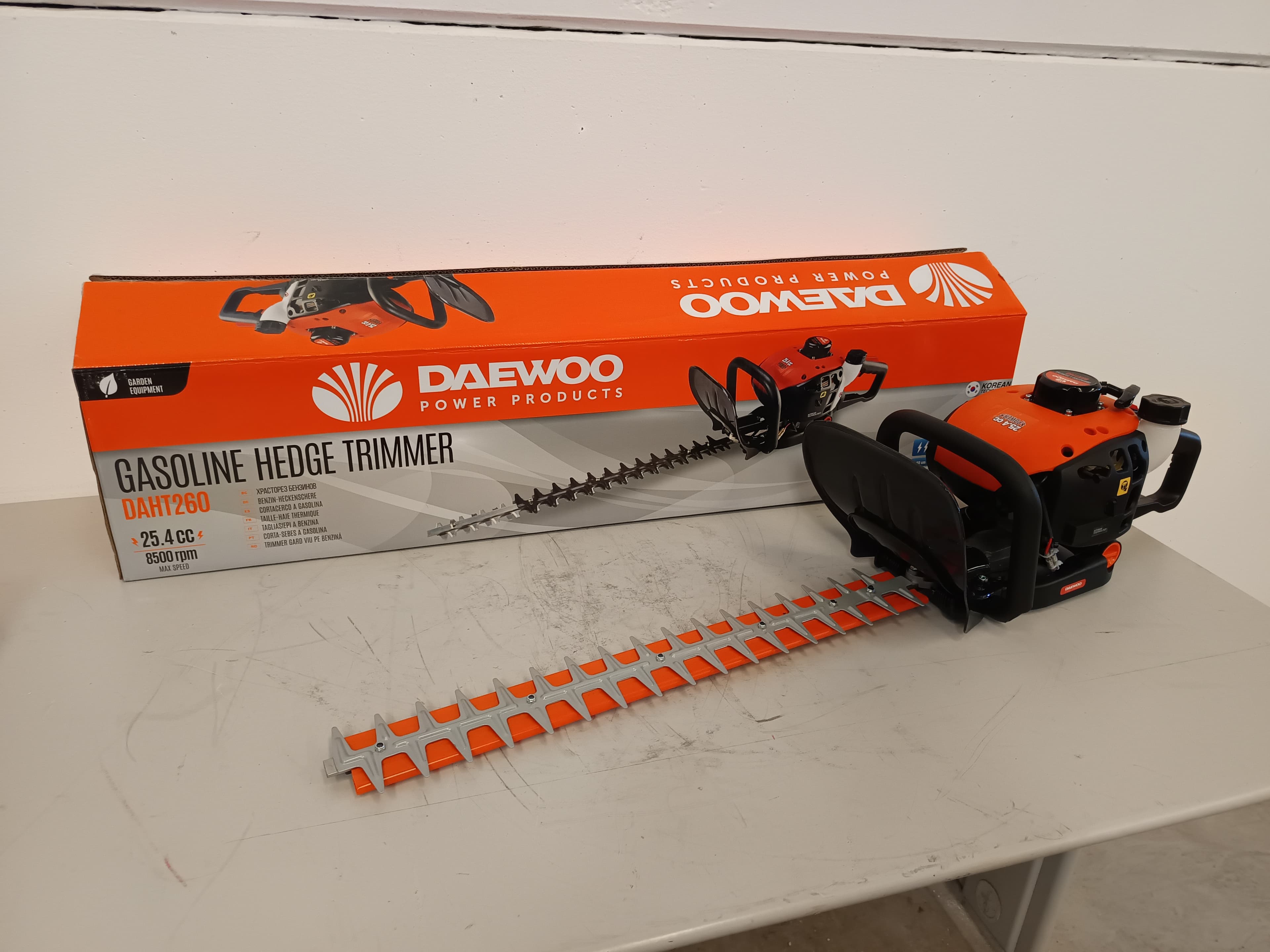Corta sebes Daewoo — imagen 2
