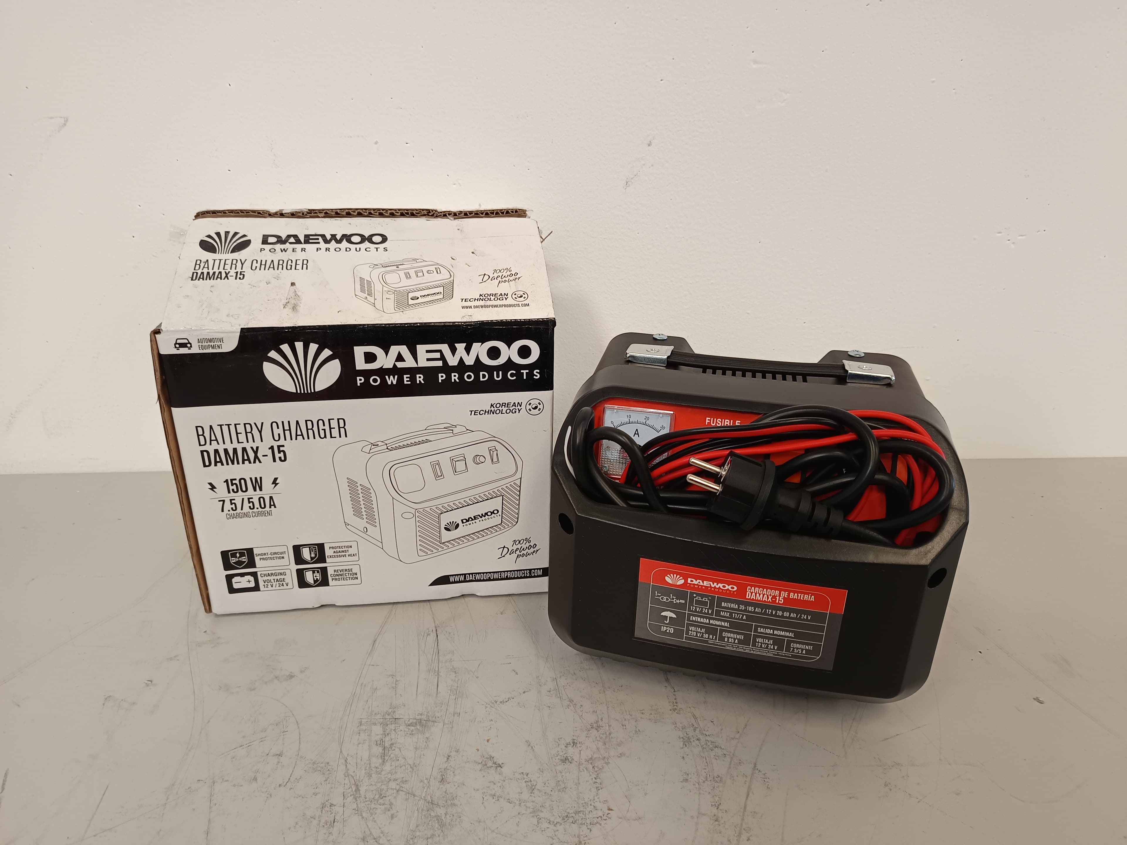 Cargador de baterías Daewoo — imagen 2