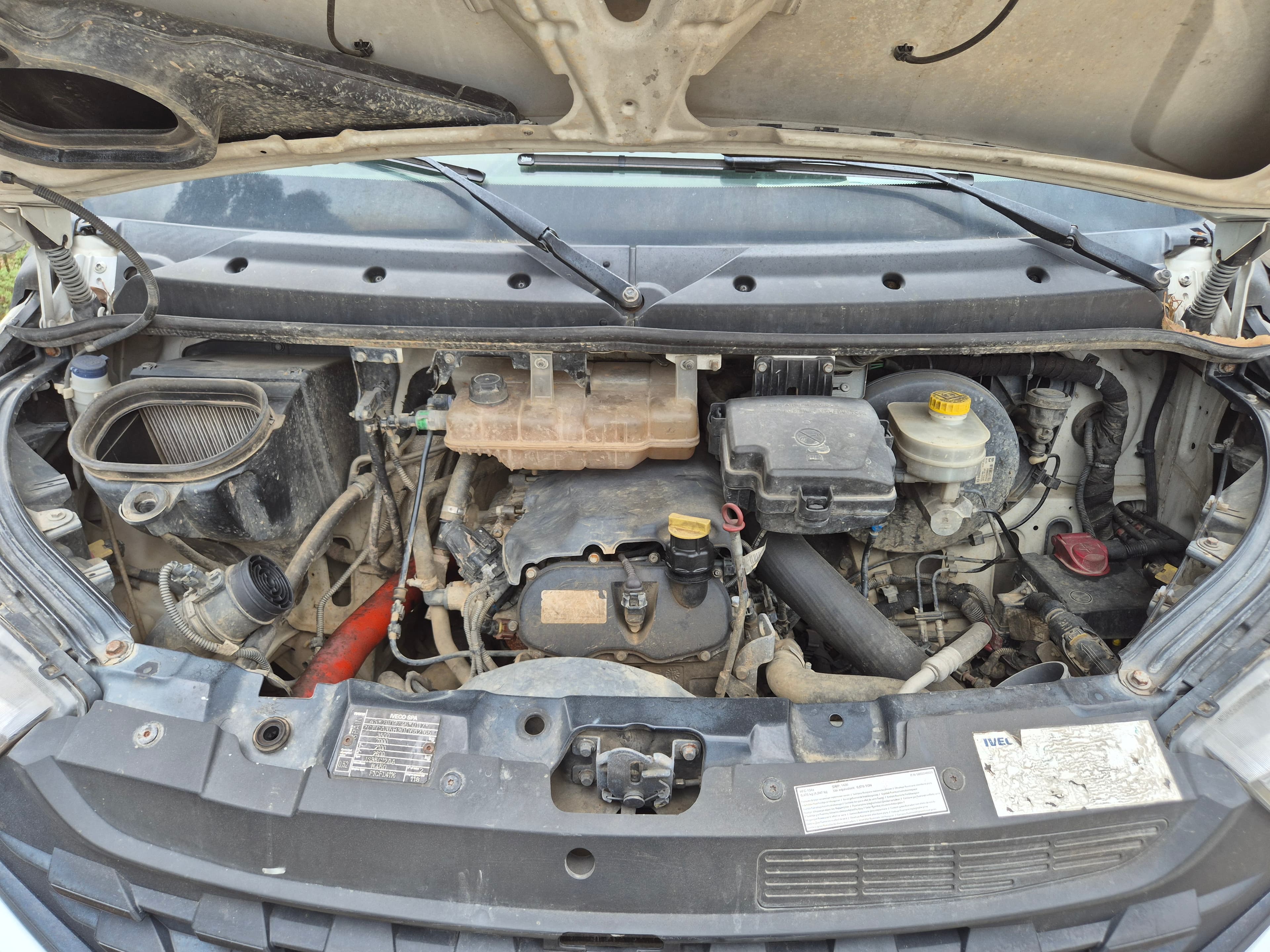 Iveco 35 160 · Ano 2020 — image 13