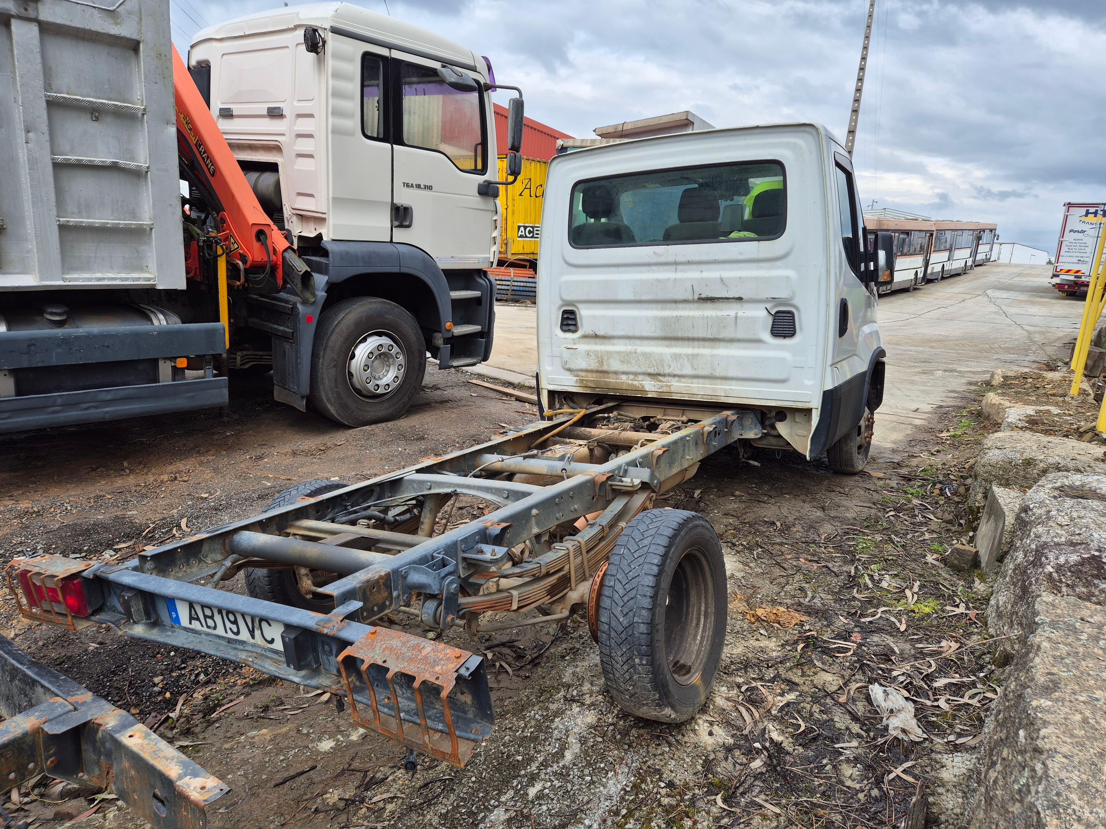 Iveco 35 160 · Ano 2020 — image 4
