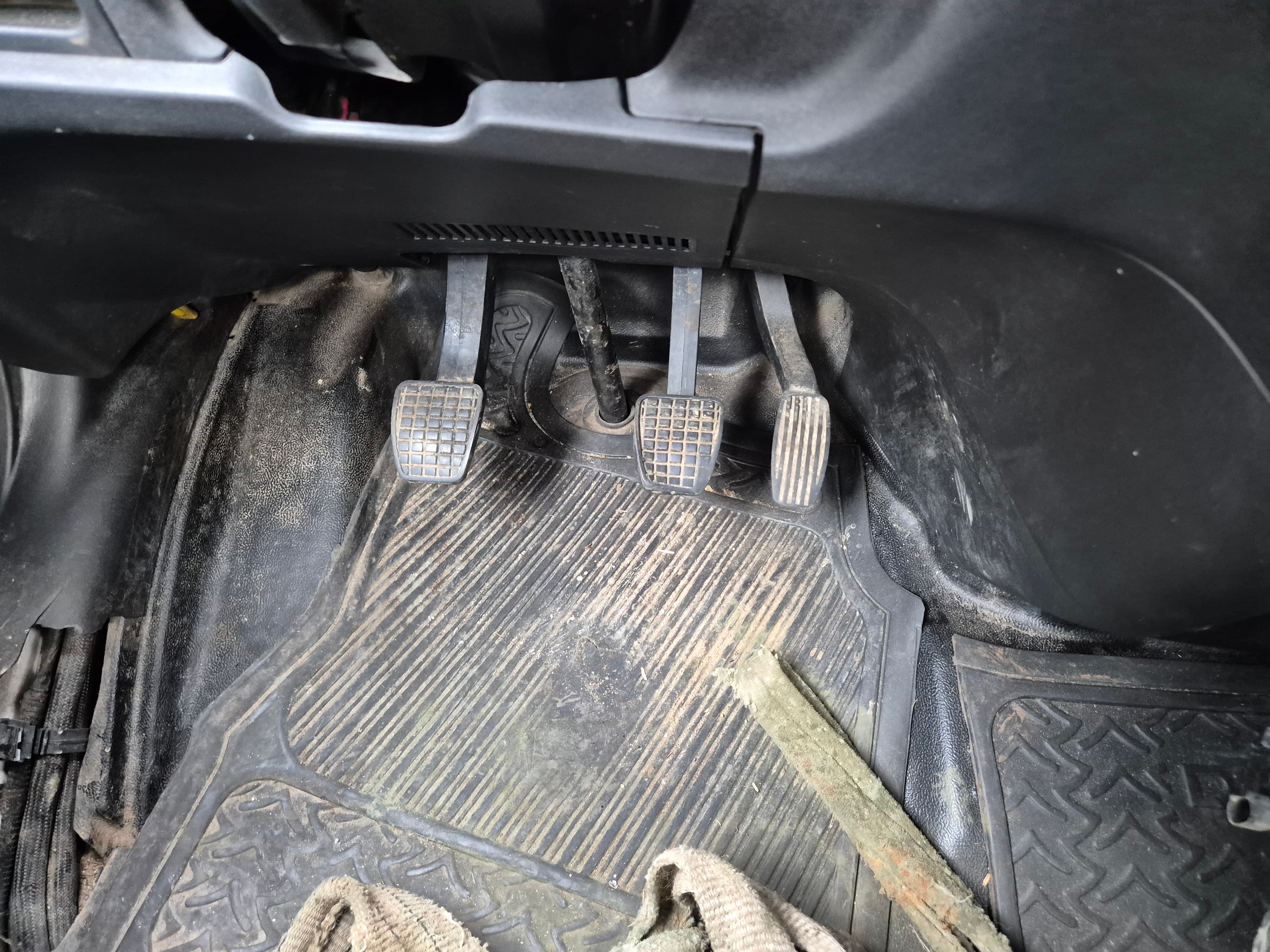 Iveco 35 160 · Ano 2020 — image 22
