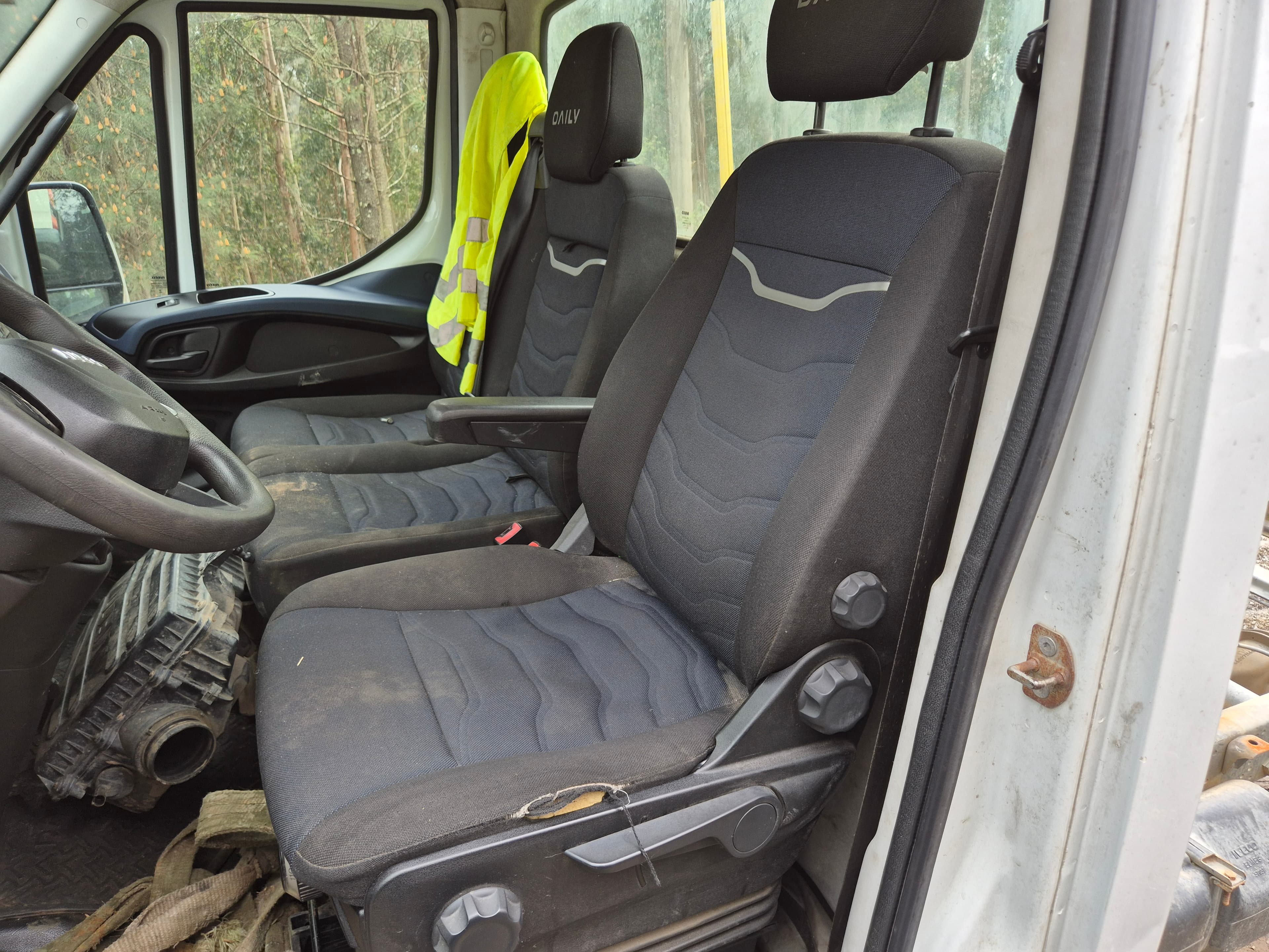 Iveco 35 160 · Ano 2020 — image 27