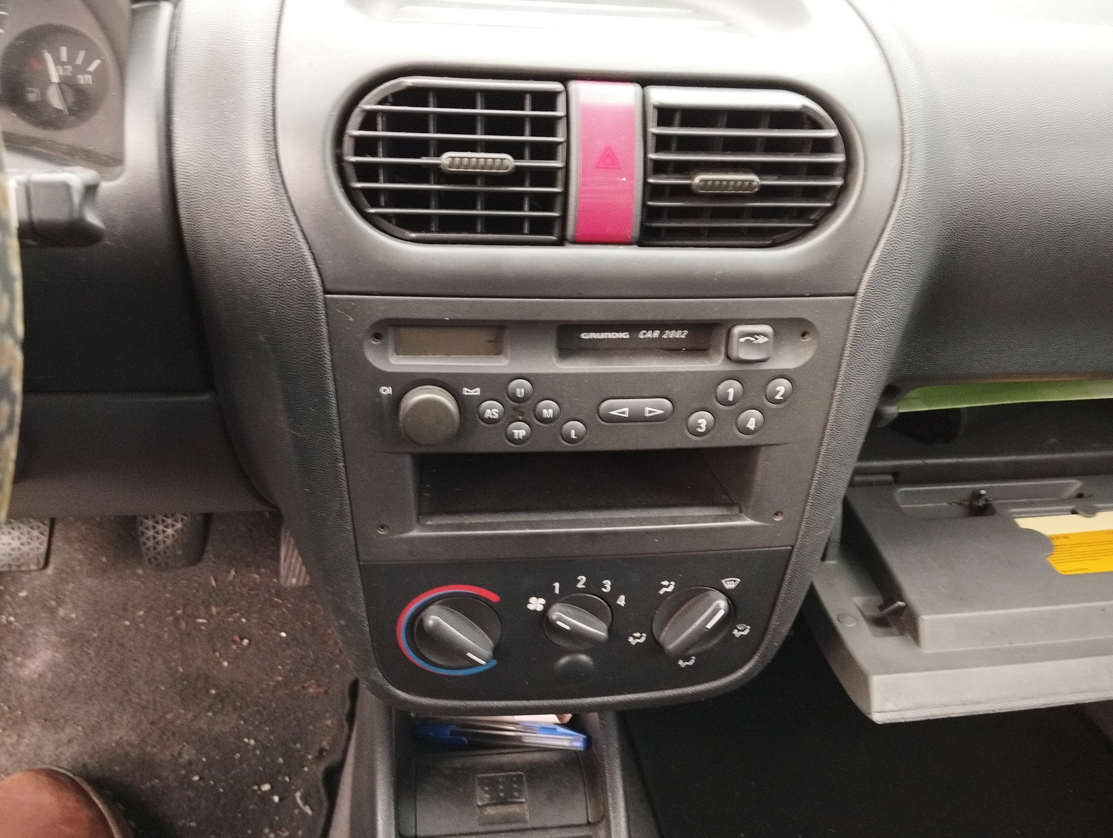 Opel Combo 1.7 DI · Ano 2002 — imagem 10