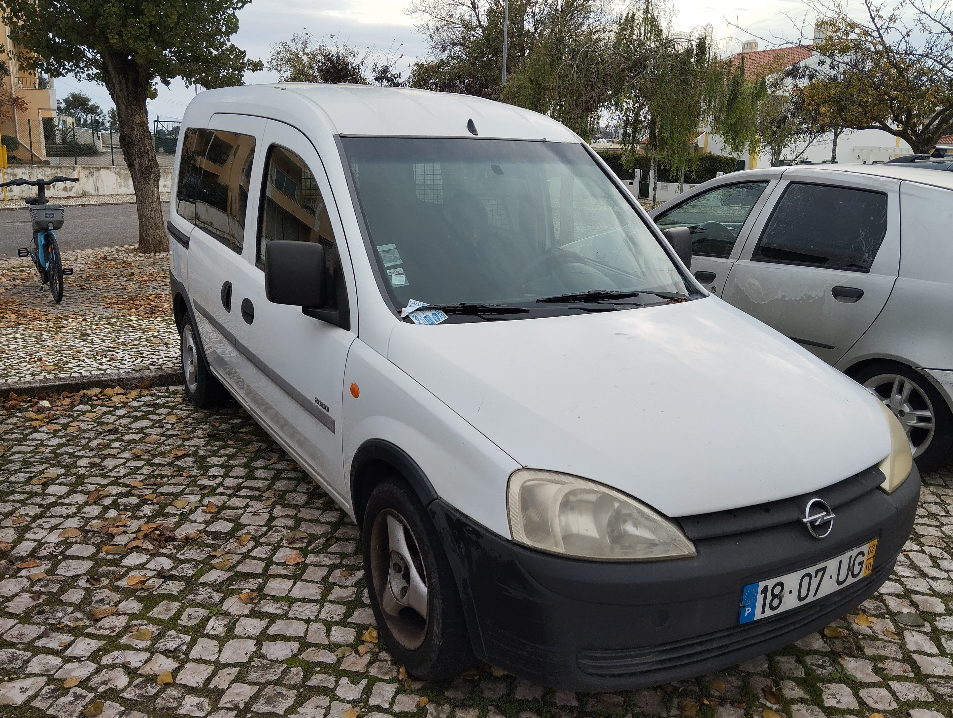 Opel Combo 1.7 DI · Ano 2002 — imagem 1