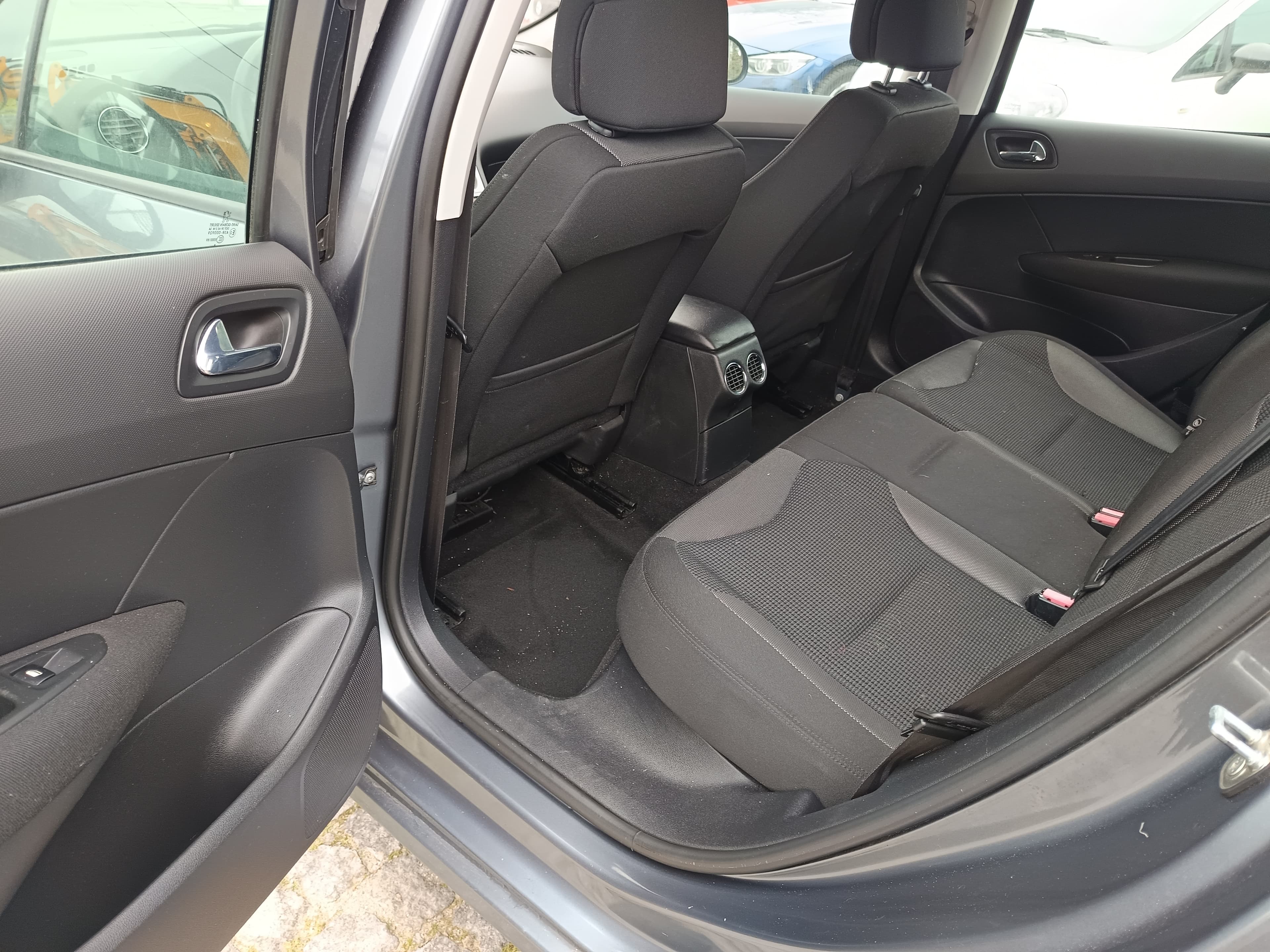 Peugeot 307 · Ano 2008 — image 31