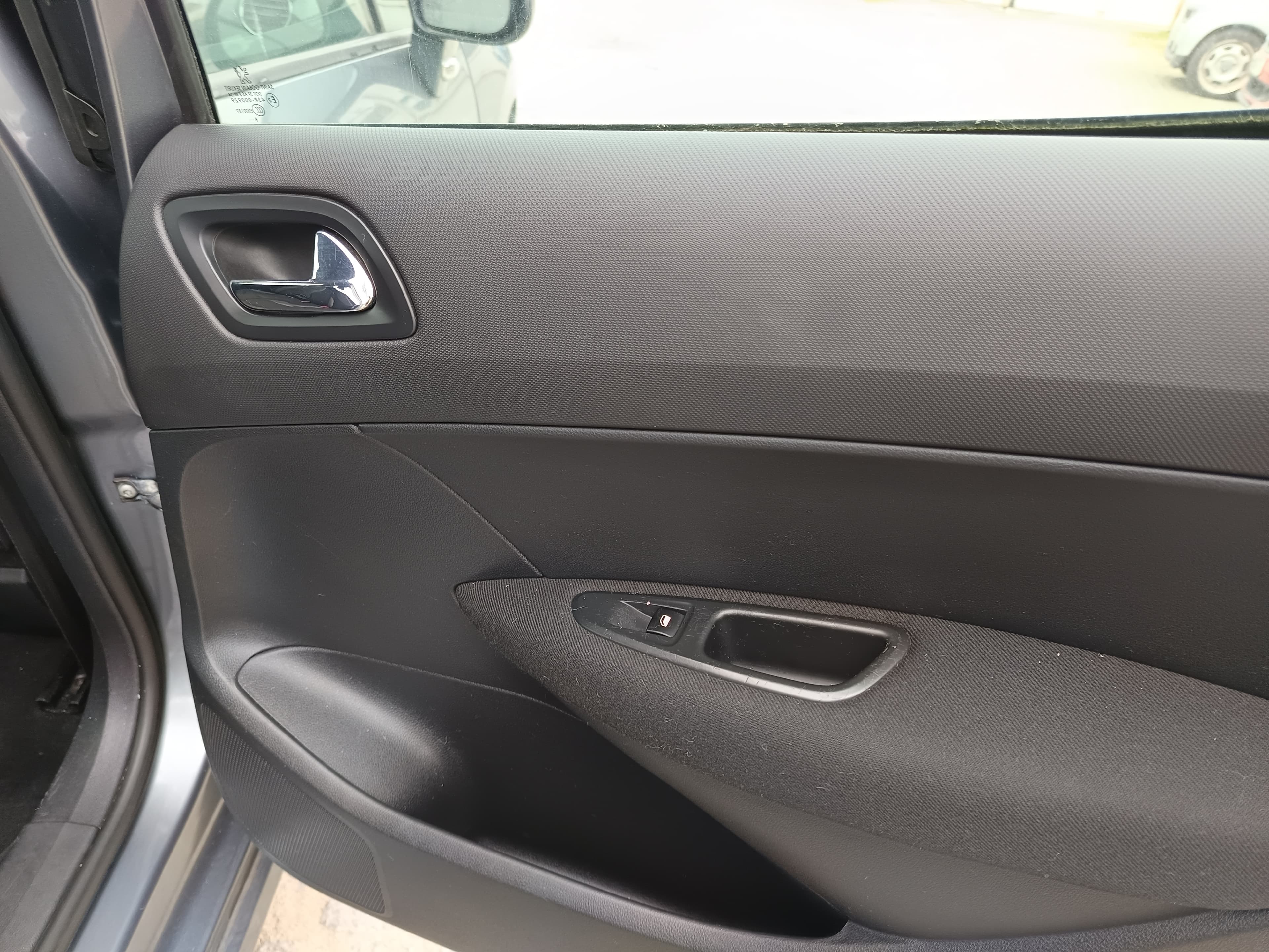 Peugeot 307 · Ano 2008 — image 25