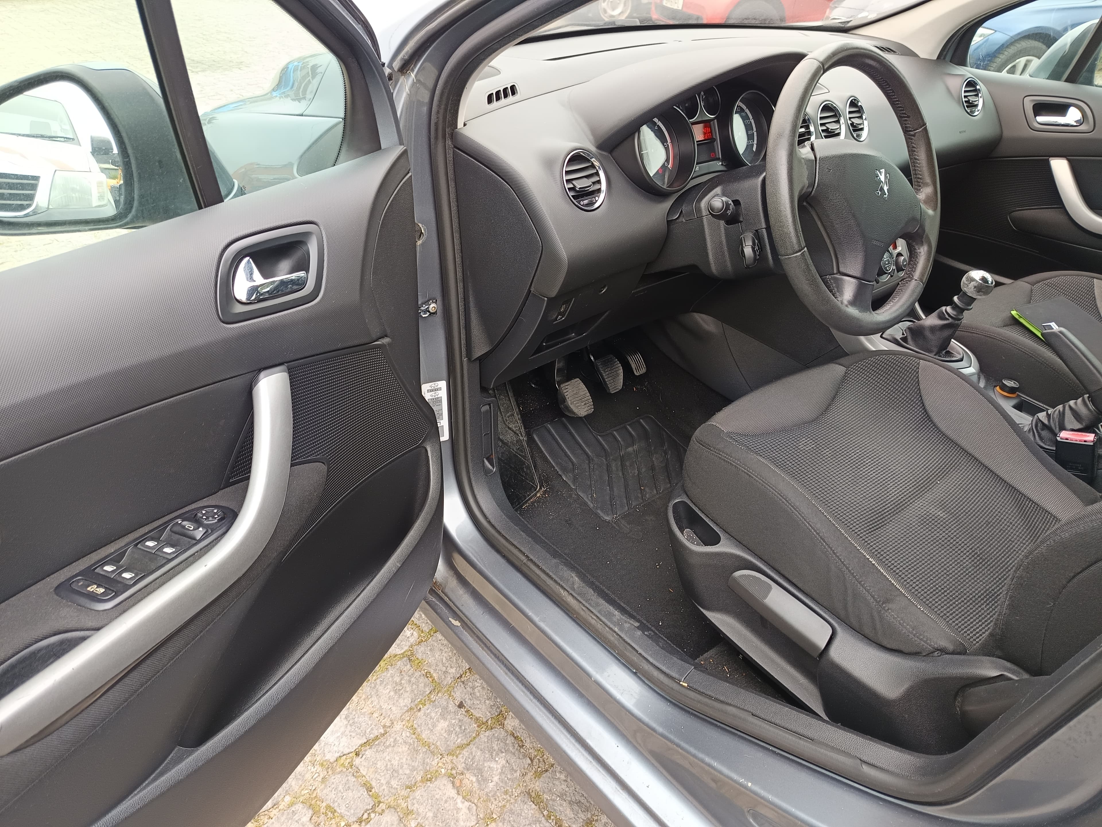 Peugeot 307 · Ano 2008 — image 34