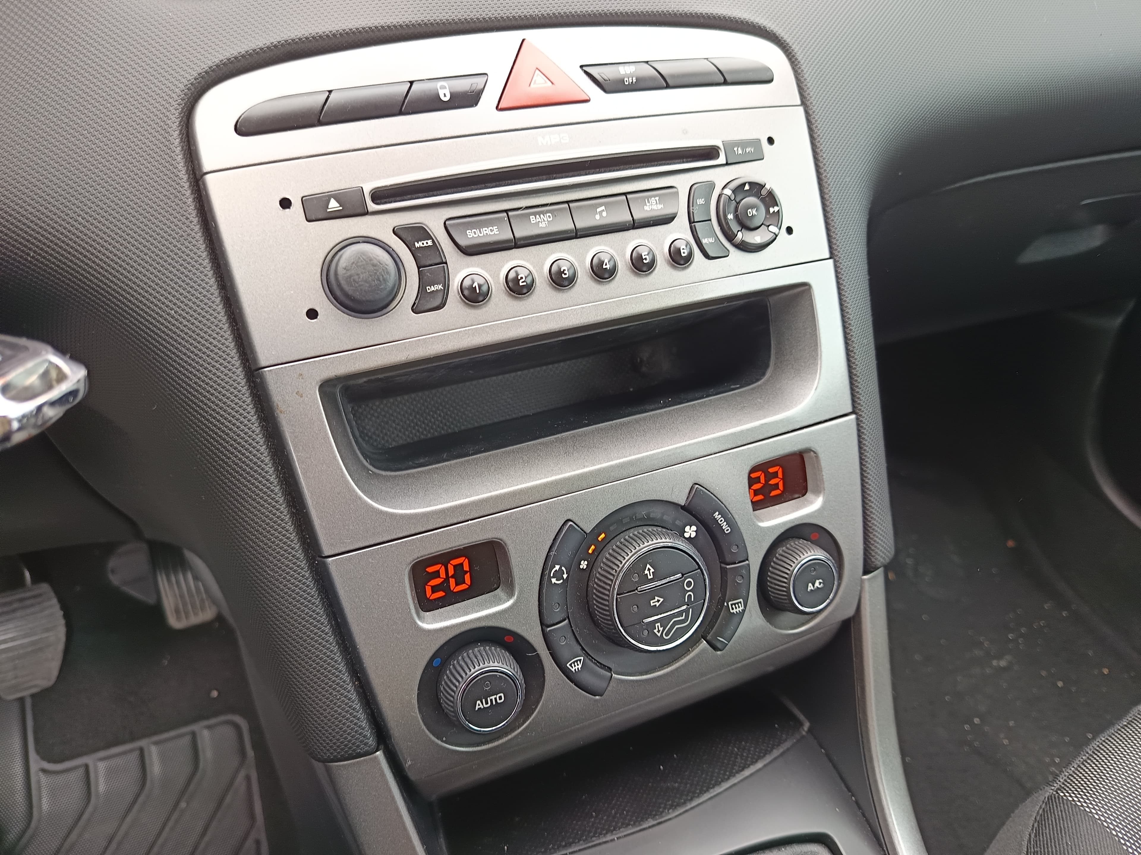 Peugeot 307 · Ano 2008 — image 41