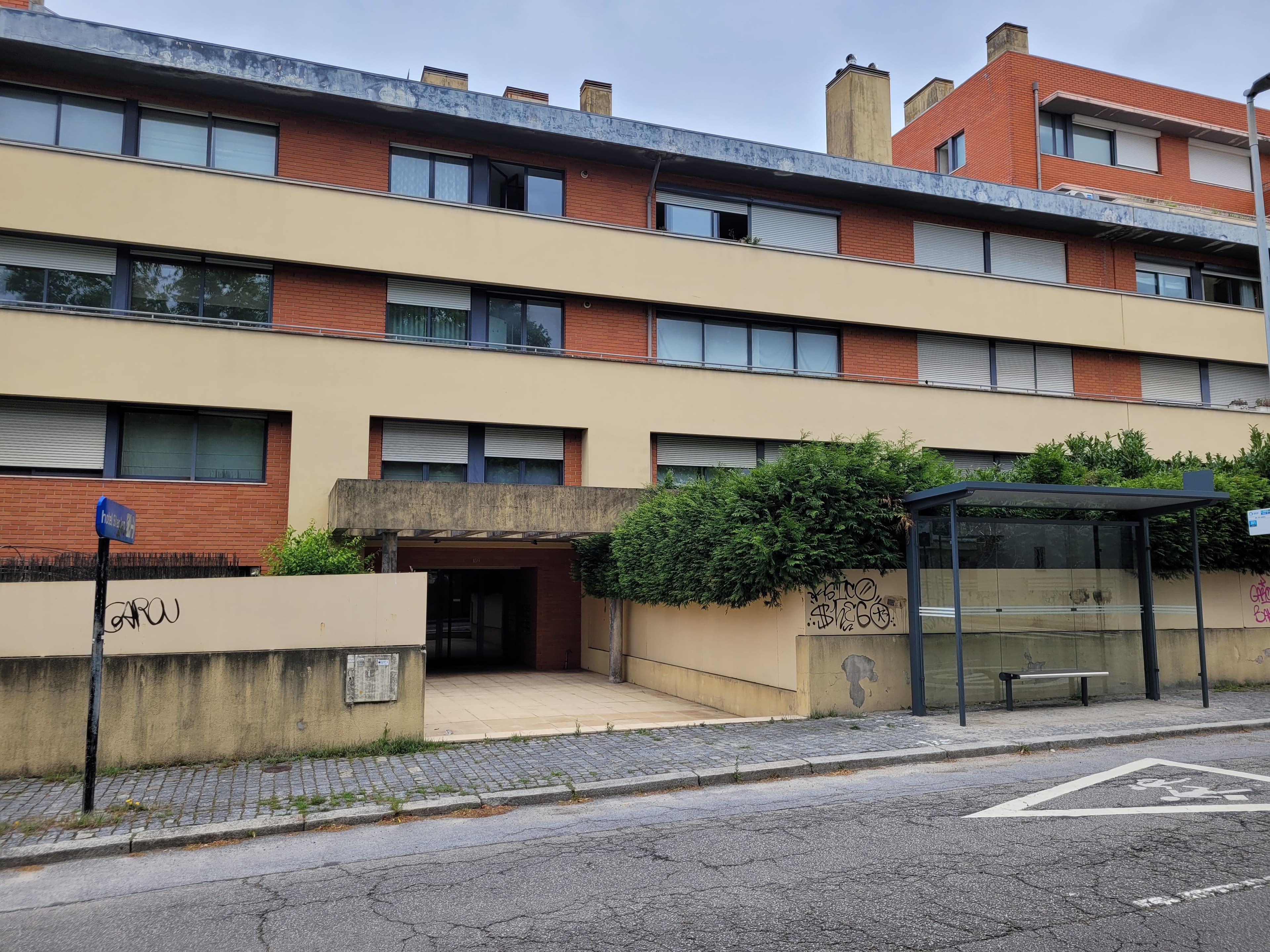 Apartamento T5 Duplex · Paranhos, Porto — imagem 2