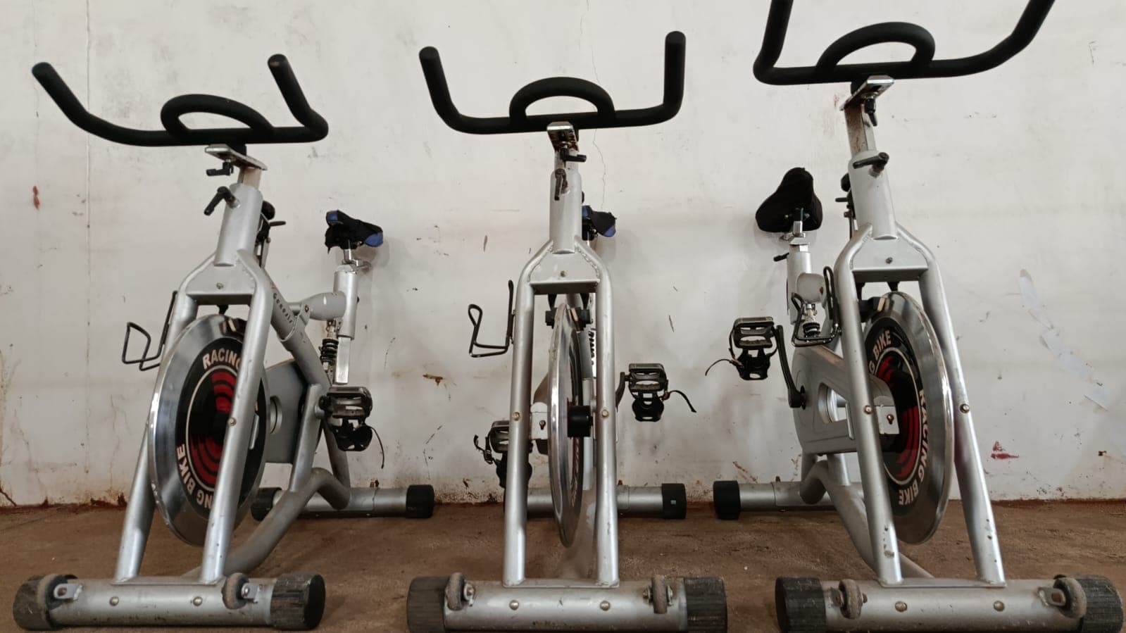 Bicicleta de Exercício Genesis