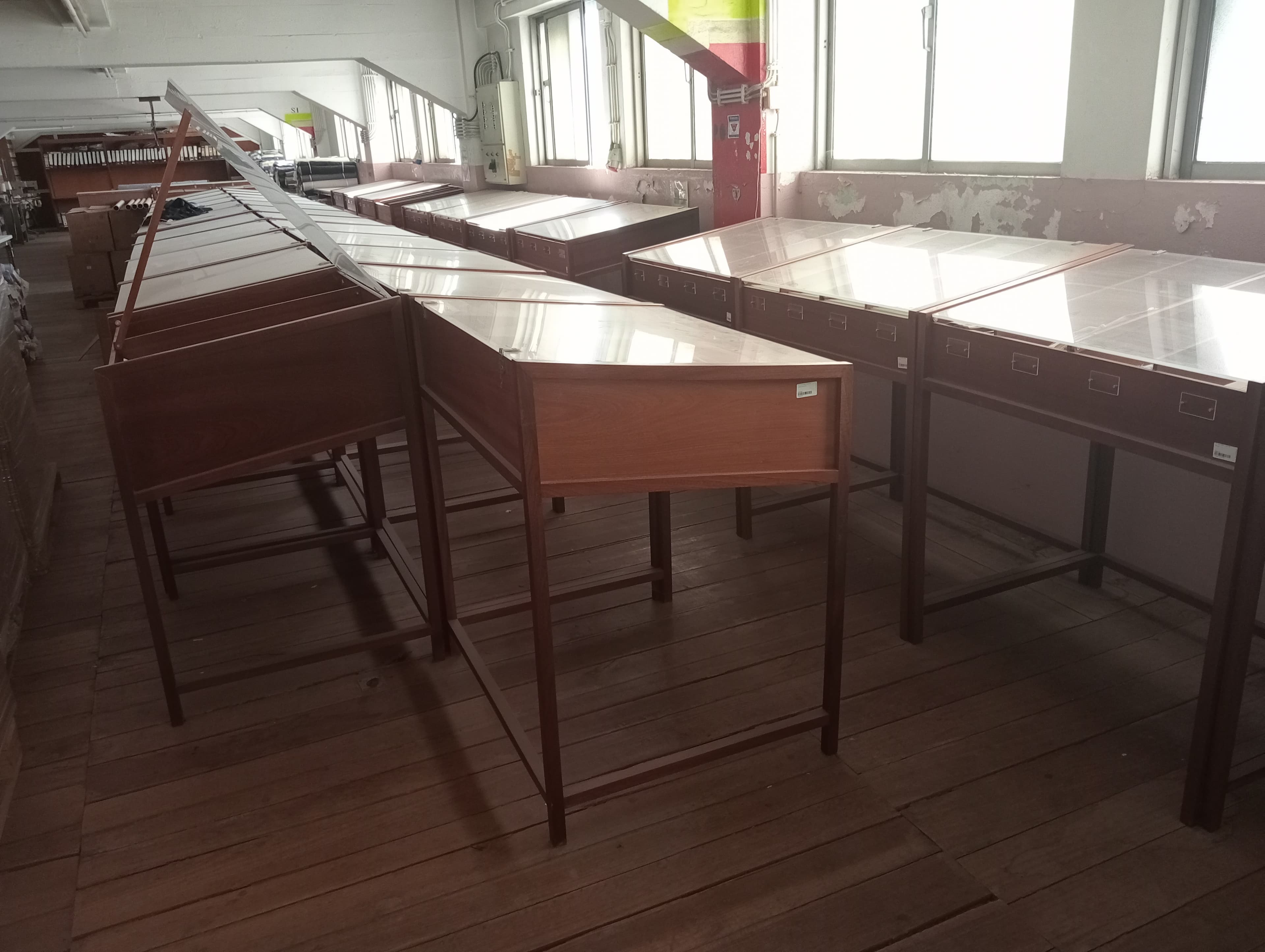 Equipamentos para a Indústria Têxtil · Mostruários · Stock — imagem 65