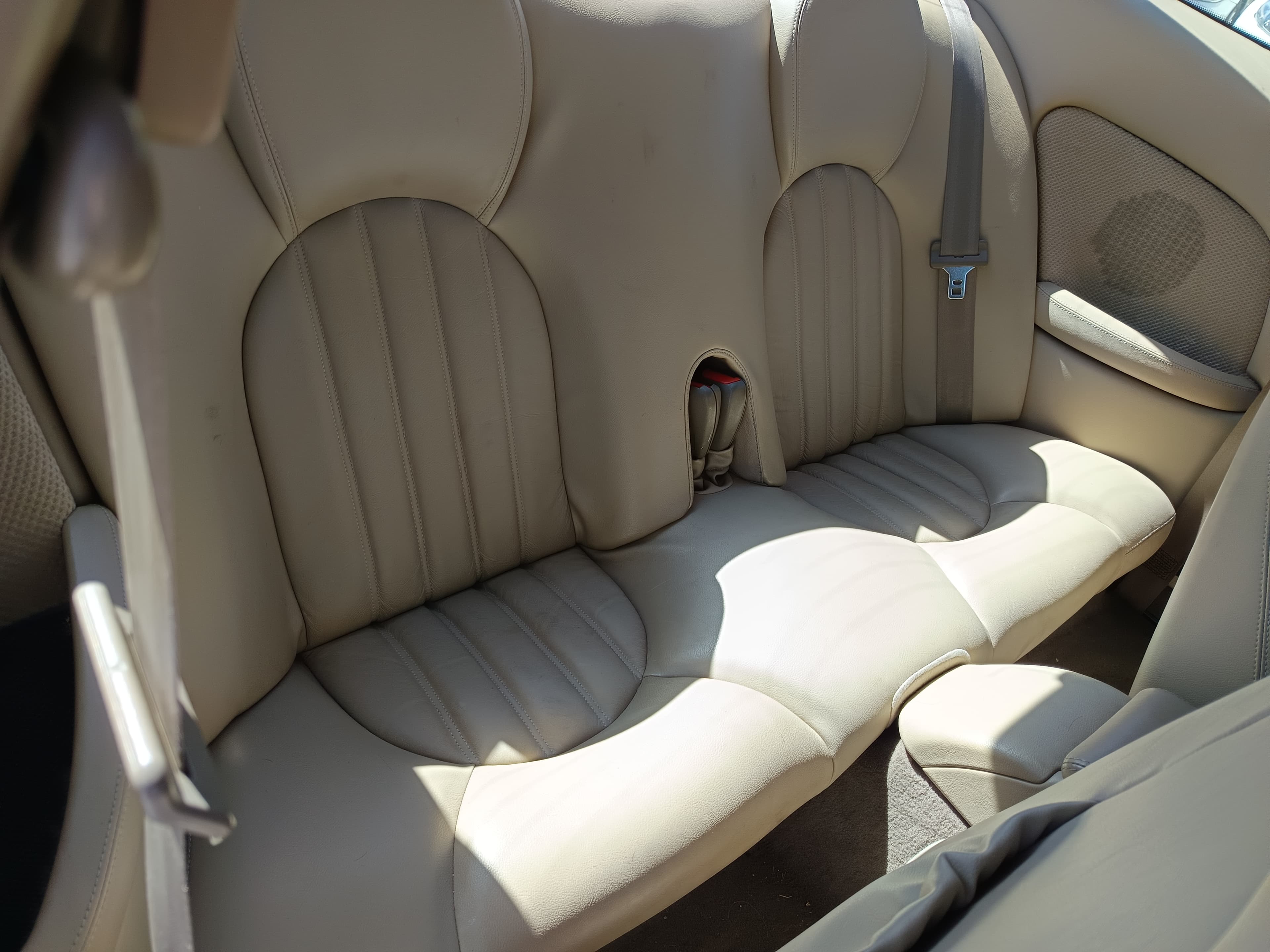 Jaguar XK8 · Ano 2001 — image 21
