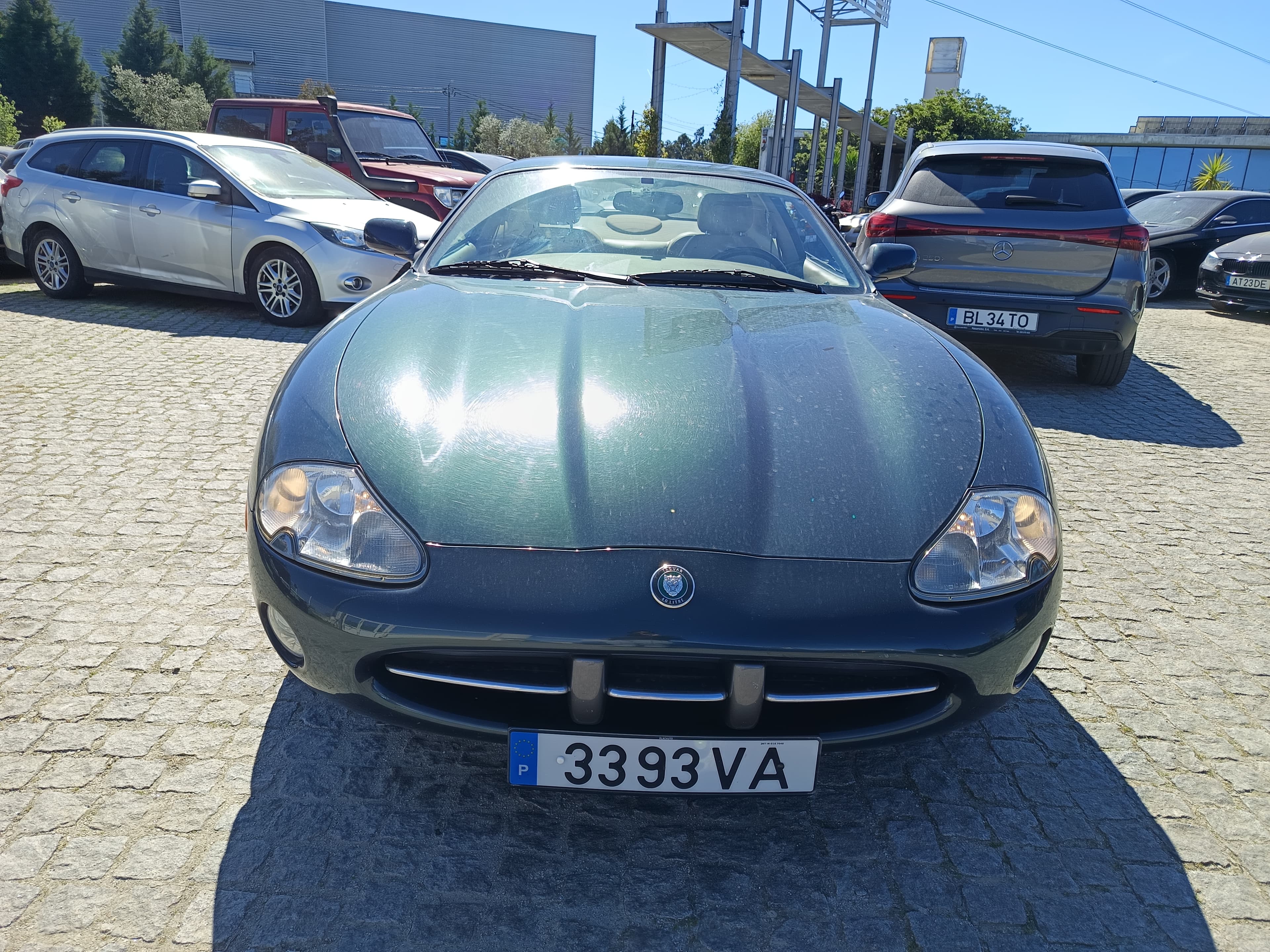 Jaguar XK8 · Ano 2001 — image 2