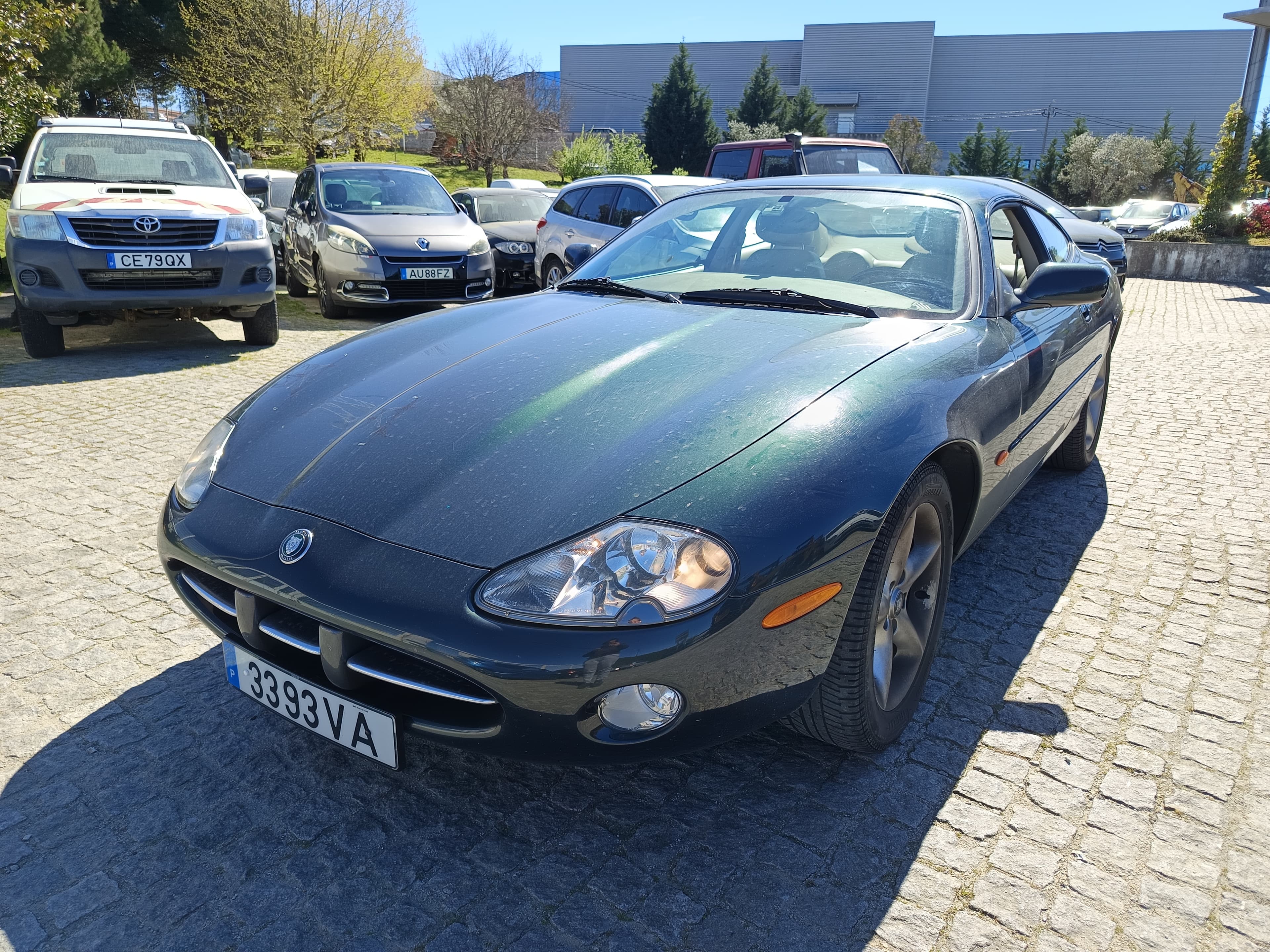 Jaguar XK8 · Ano 2001 — image 1
